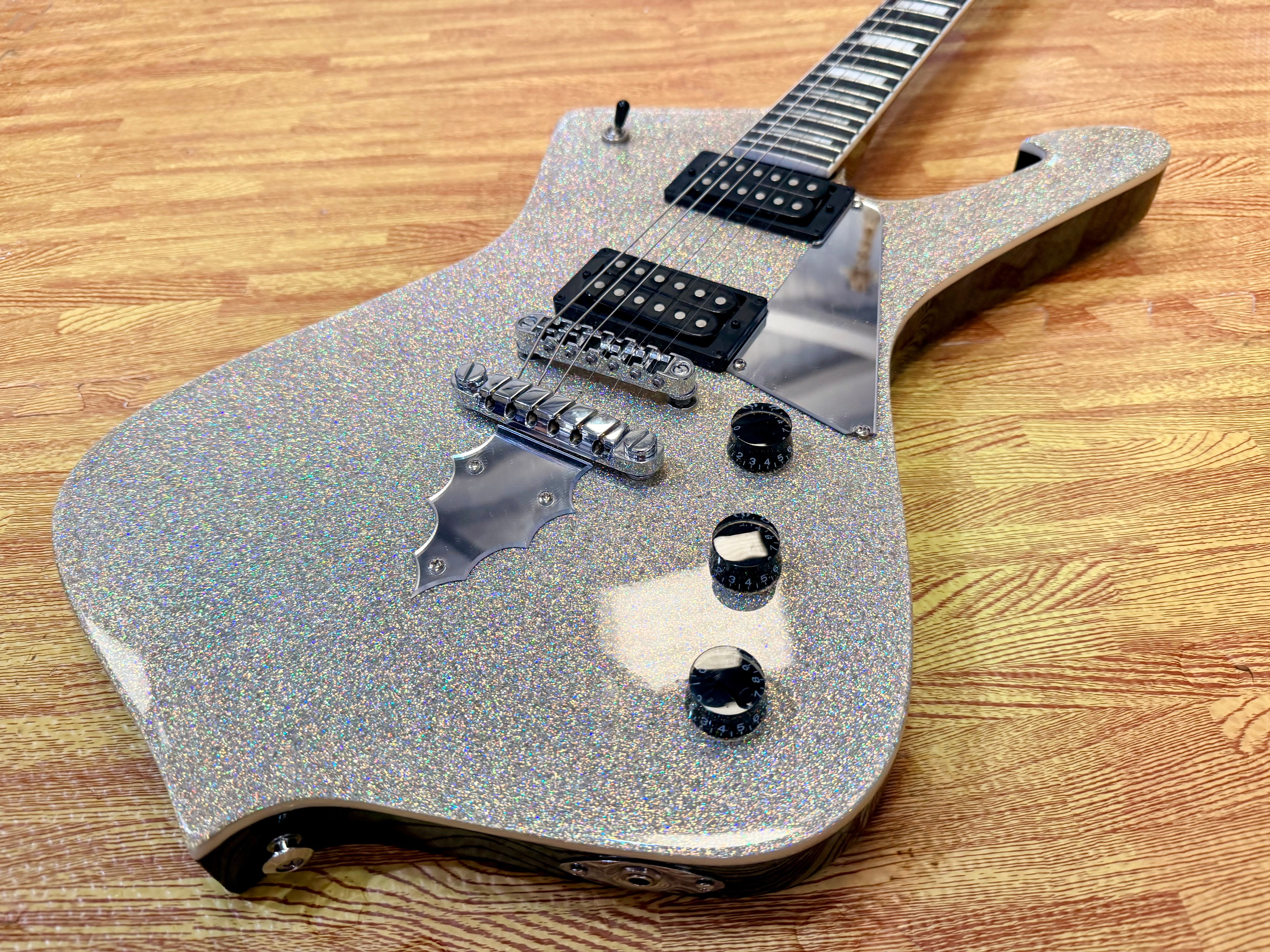 ⚡️2023⚡️ Ibanez PS60 Paul Stanley Signature~ Metallic Silver Sparkle Guitar!
