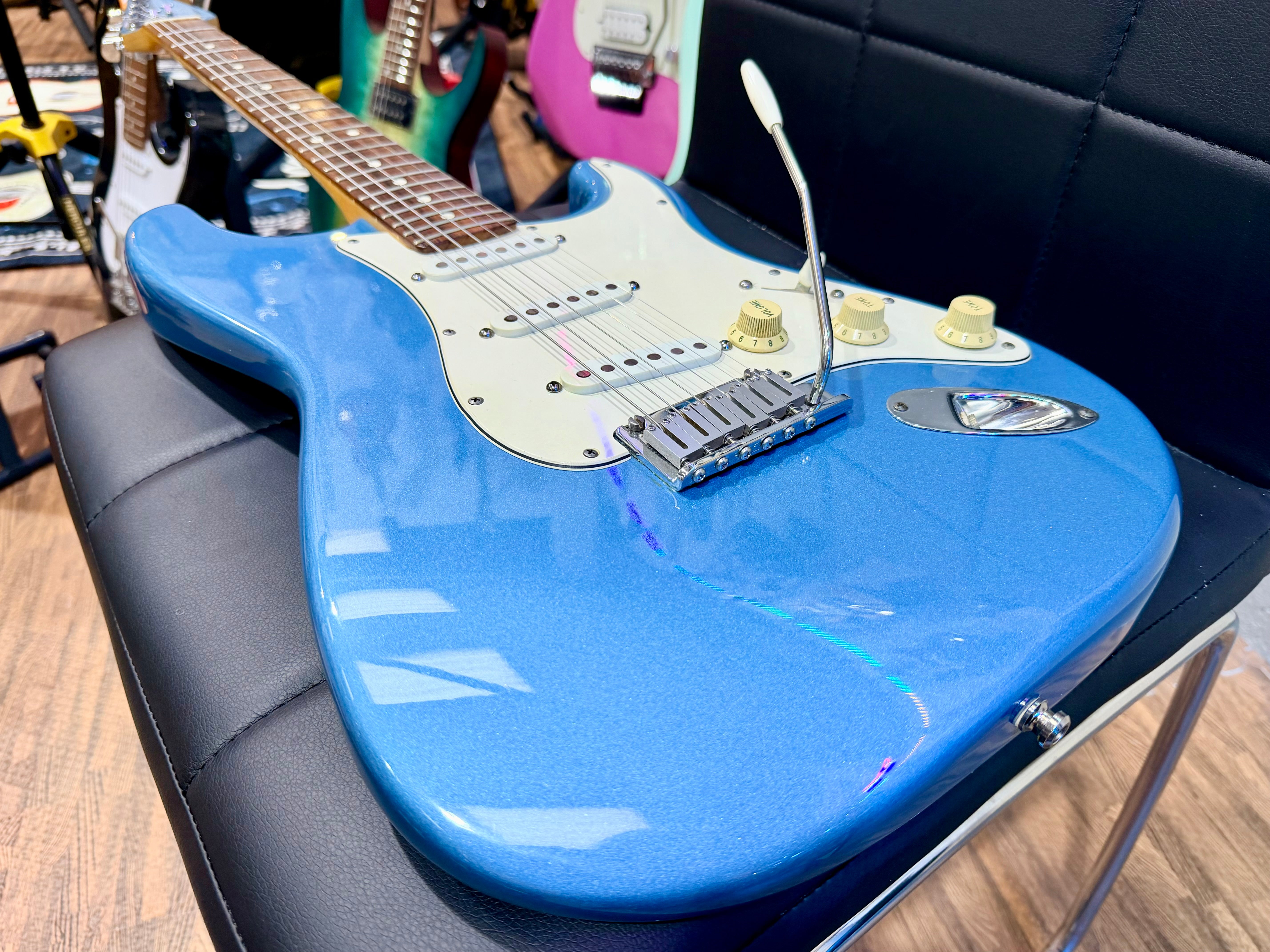 🌟1996🌟 Fender Limited Edition American Standard Stratocaster~ Lake Placid Blue