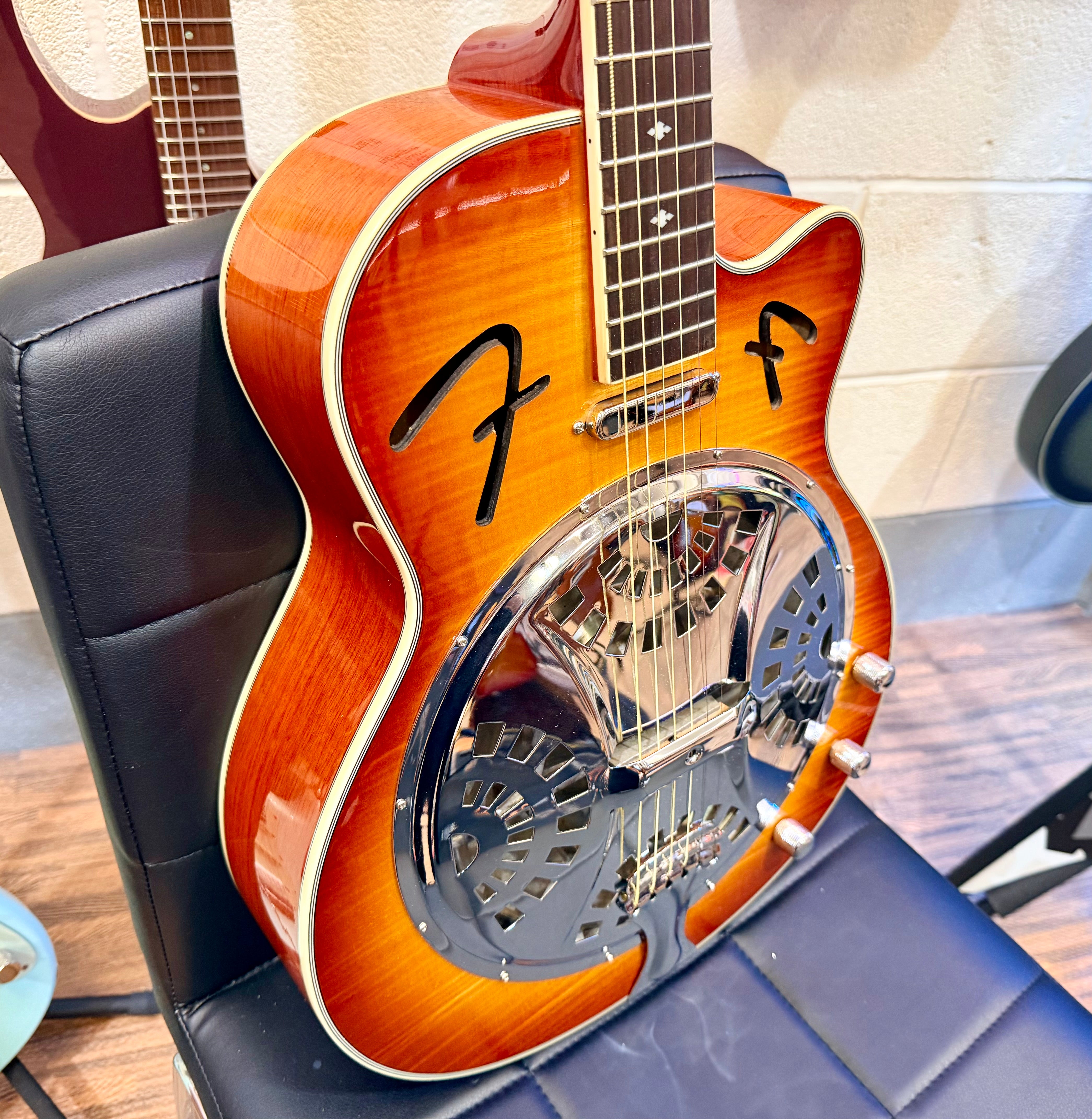 ☀️2010☀️ Fender FR-50CE Cutaway Electro Acoustic Resonator Guitar~ Sunburst!