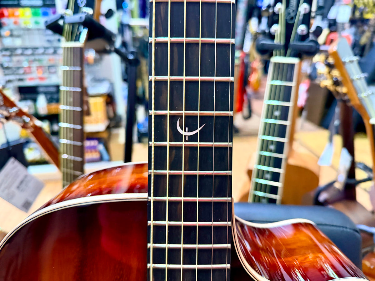 Faith Blood Moon Venus FVBMB All-Solid Trembesi Electro-Acoustic Guitar + Case
