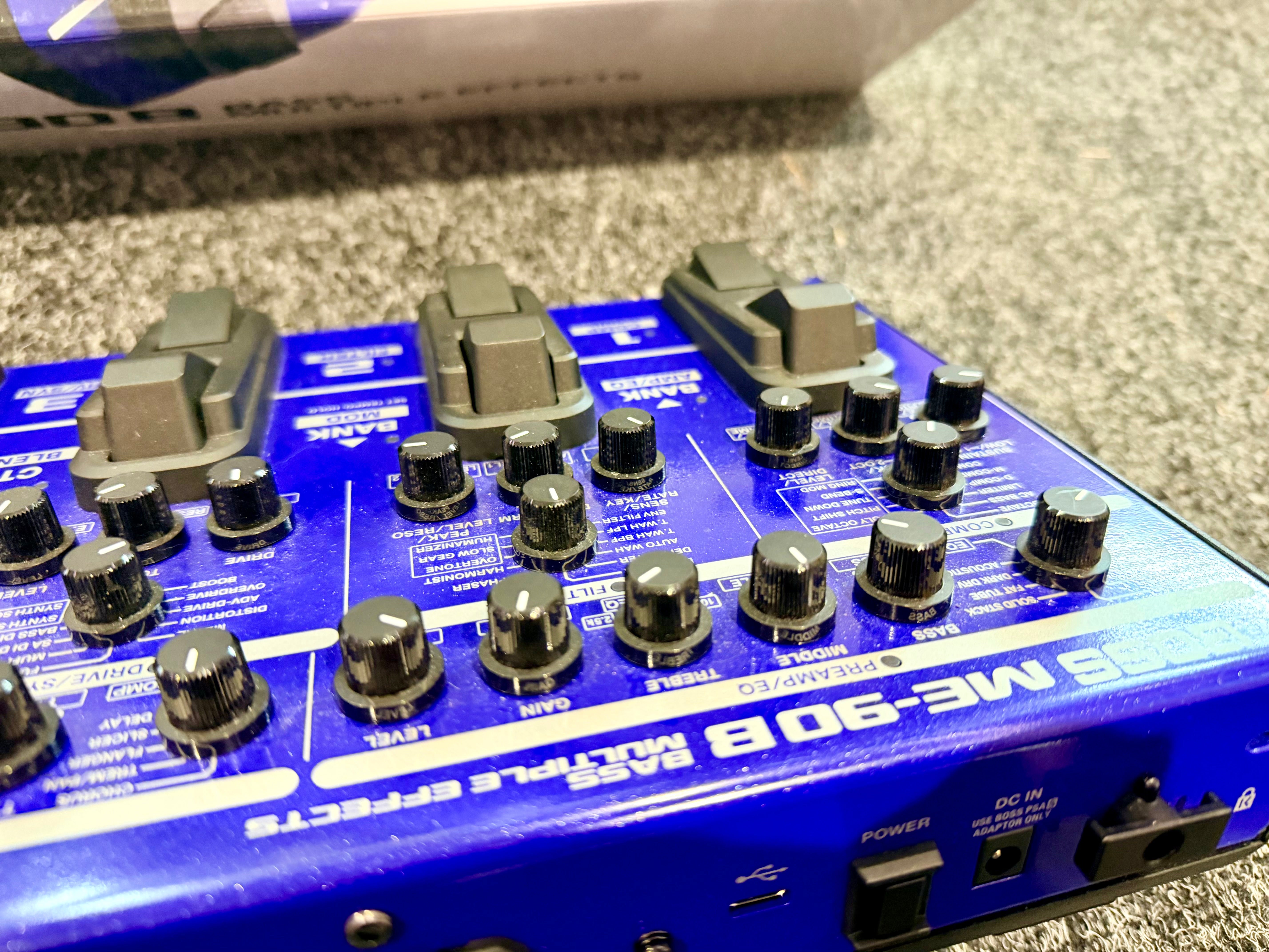 🎸MINT🎸 BOSS ME-90B Bass Guitar Multi-Effects Pedal~ FX Unit~ Processor~ Boxed!