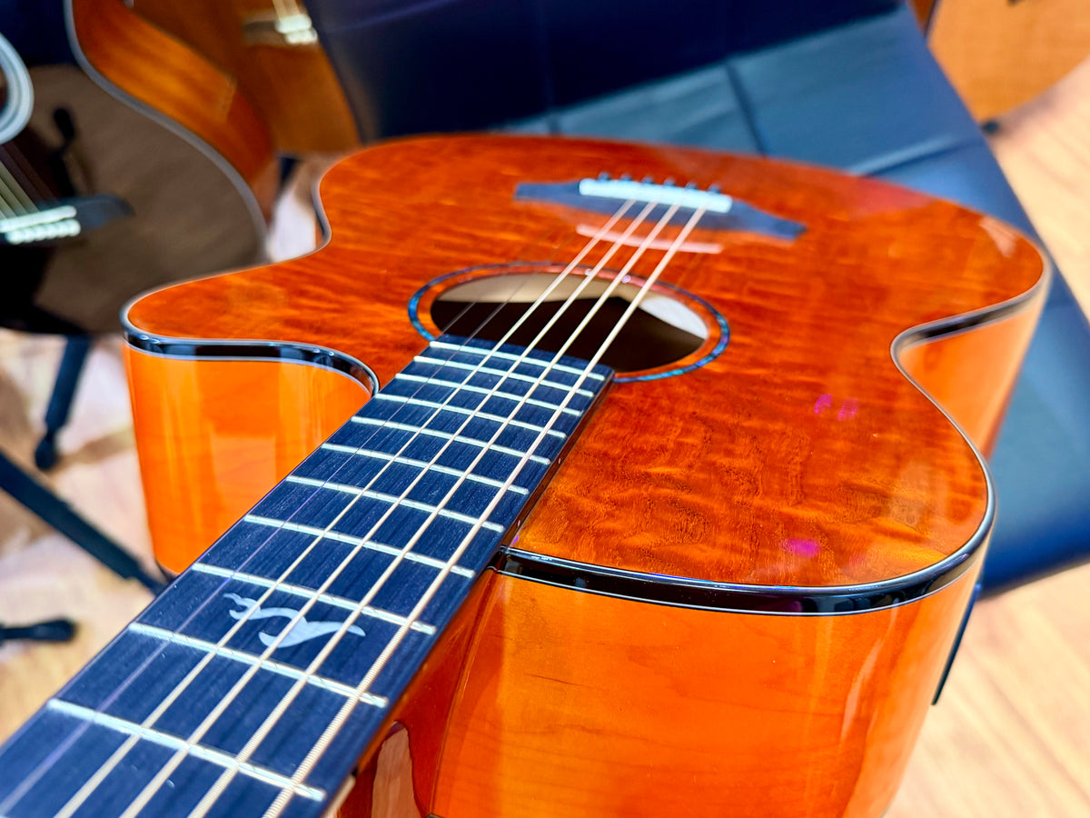 Tanglewood Azure TA4CEHN Super Folk Electro Acoustic~ Shoreline Amber Gloss