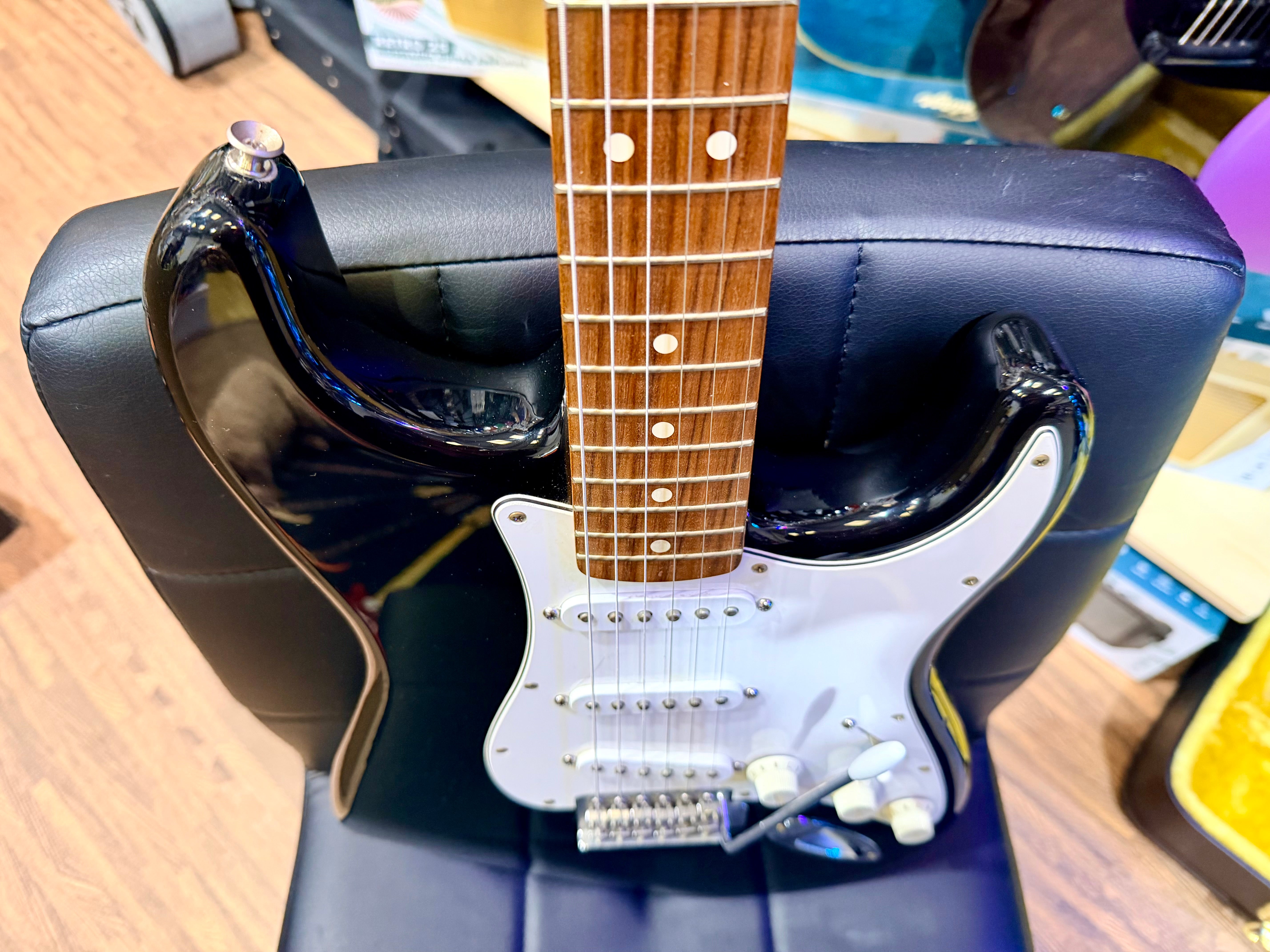 🌟2000🌟 Fender Mexican Standard Stratocaster~ Classic Black Strat~ Rosewood~MIM