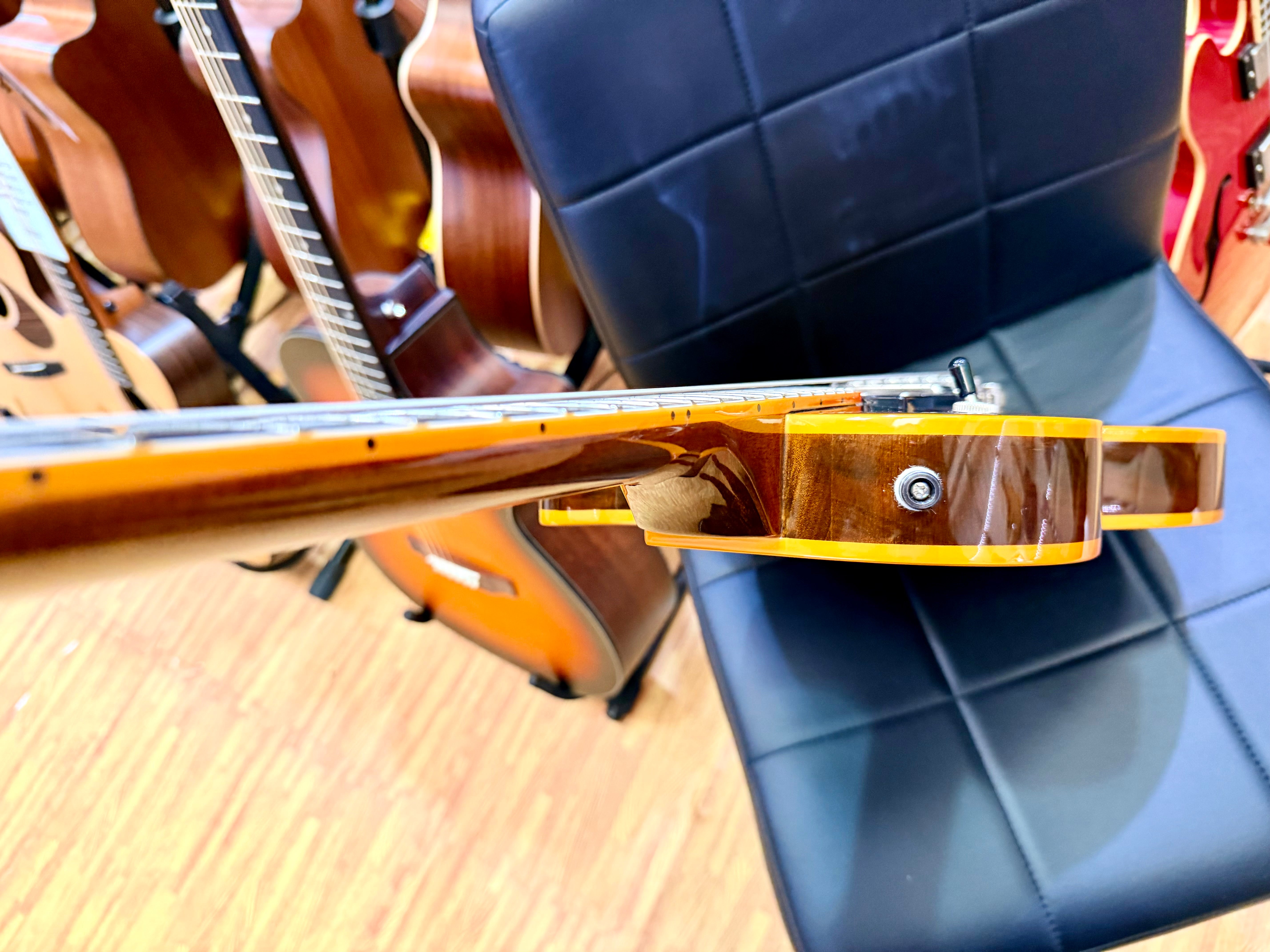 🔥2025🔥 Epiphone Les Paul Custom Widow Orange Burst~ Inspired by Gibson + Bag!