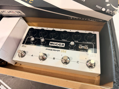 🎸 Mooer Preamp Live Guitar Pedal with Power Supply & Box 🎸