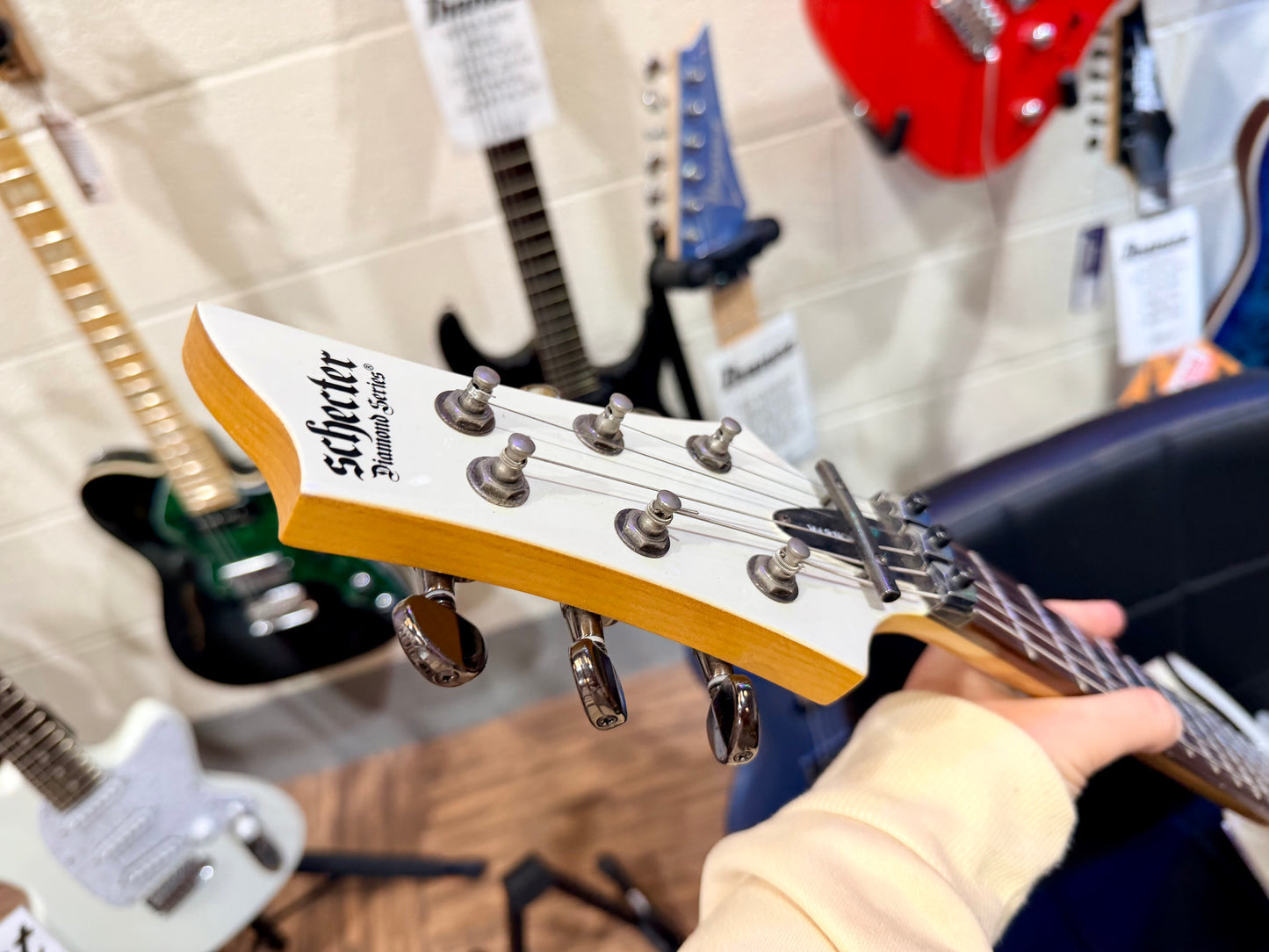 🔥2015🔥 Schecter Demon 6 FR Electric Guitar~ Vintage White~ Floyd Rose!