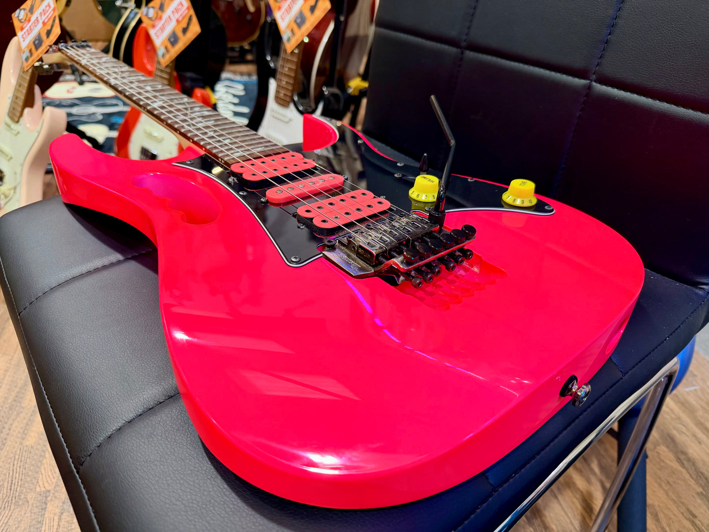 🔥2017🔥 Ibanez Steve Vai Jem Jr~ Neon Pink Junior~ Floyd Rose~ Wizard Neck!