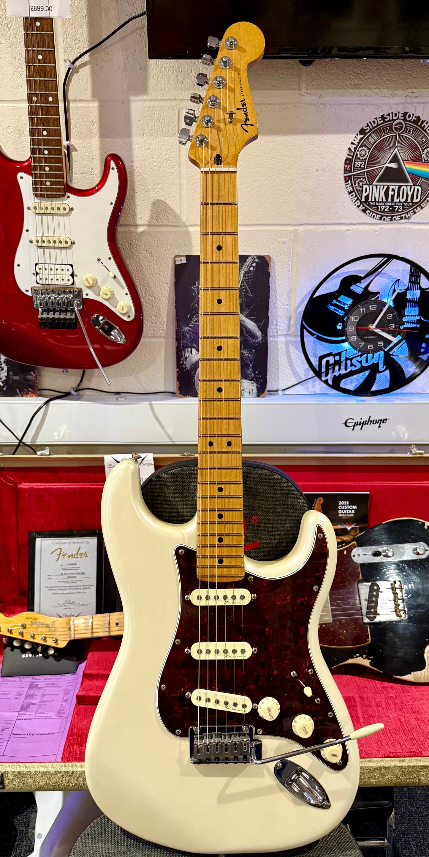 🌟2022🌟 Fender Player Plus Stratocaster~ Olympic Pearl White~ MIM~ Push/Pull!