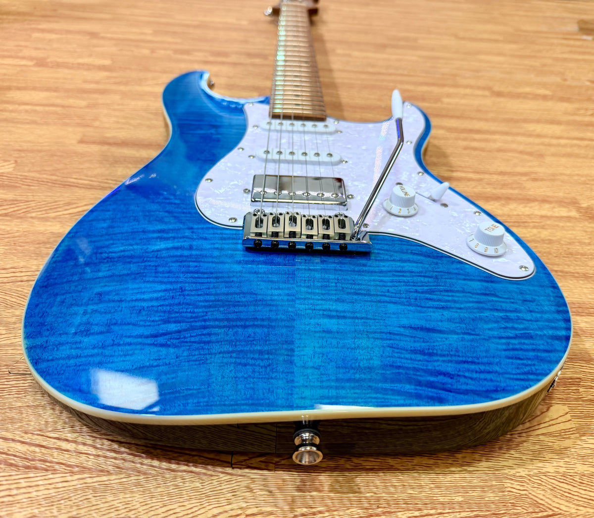 ⚡️NEW⚡️ JET JS-450 Flamed Ocean Blue Electric Guitar~ HSS Flame Top Strat~ 2026!