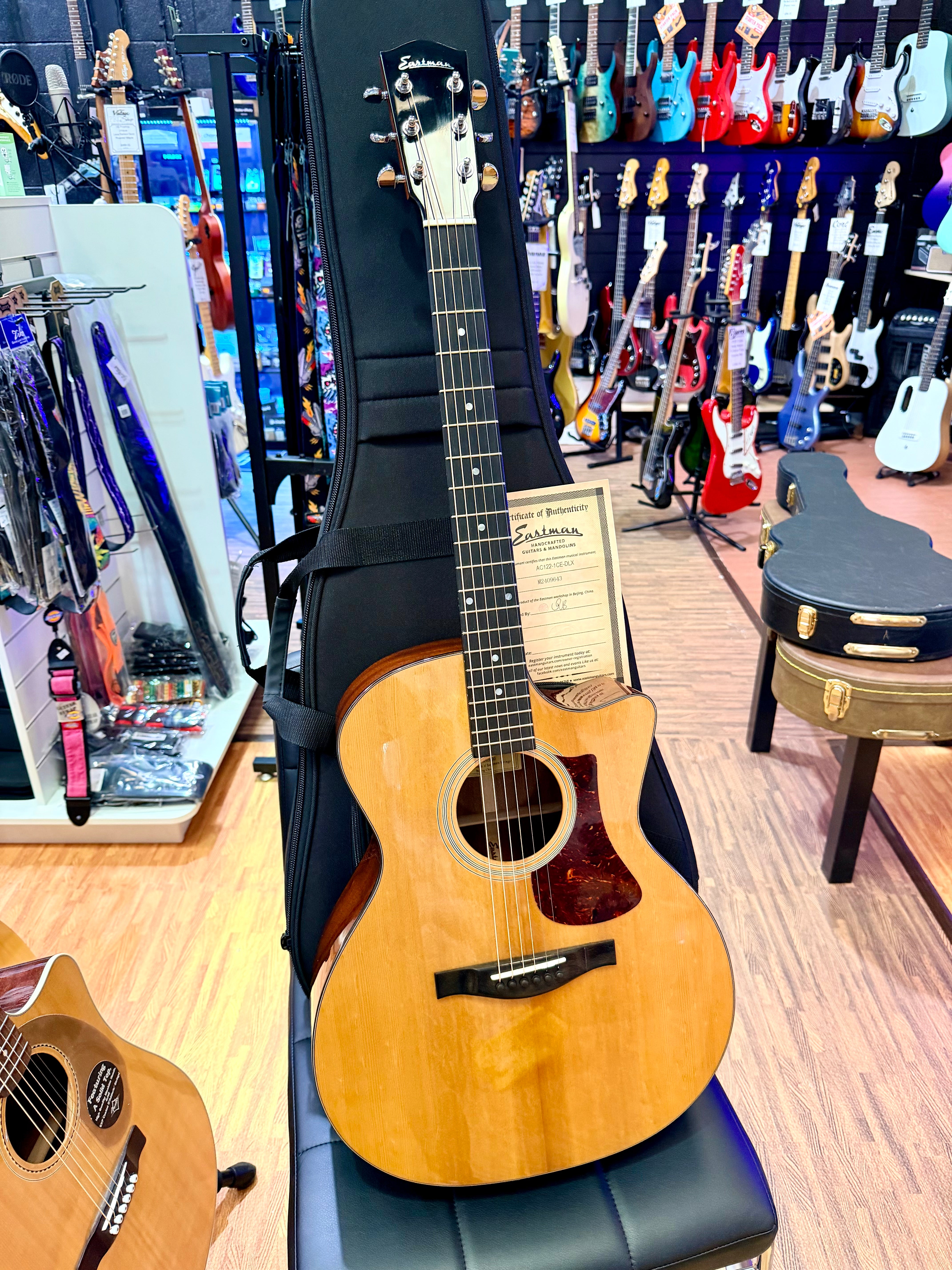 ✨MINT✨ 2024 Eastman AC122-1CE DLX Deluxe Electro Acoustic Guitar~ Natural + Bag!