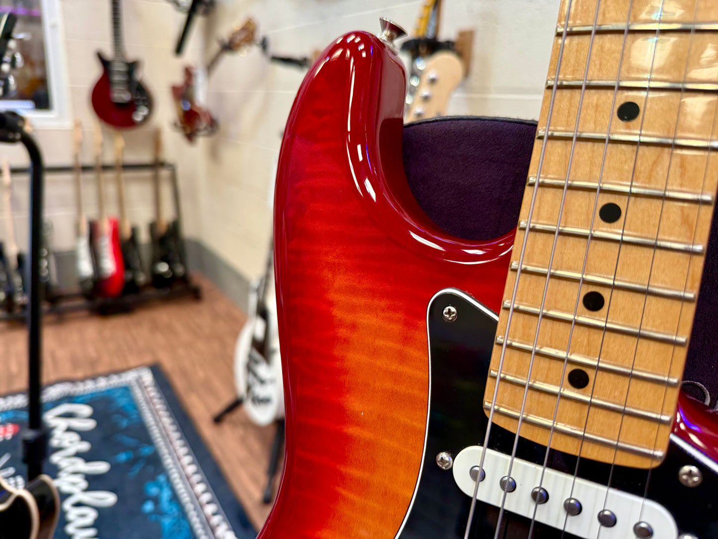 🔥2022🔥 Fender Player Plus Top Stratocaster~ Aged Cherry Burst~ Mexican Strat!