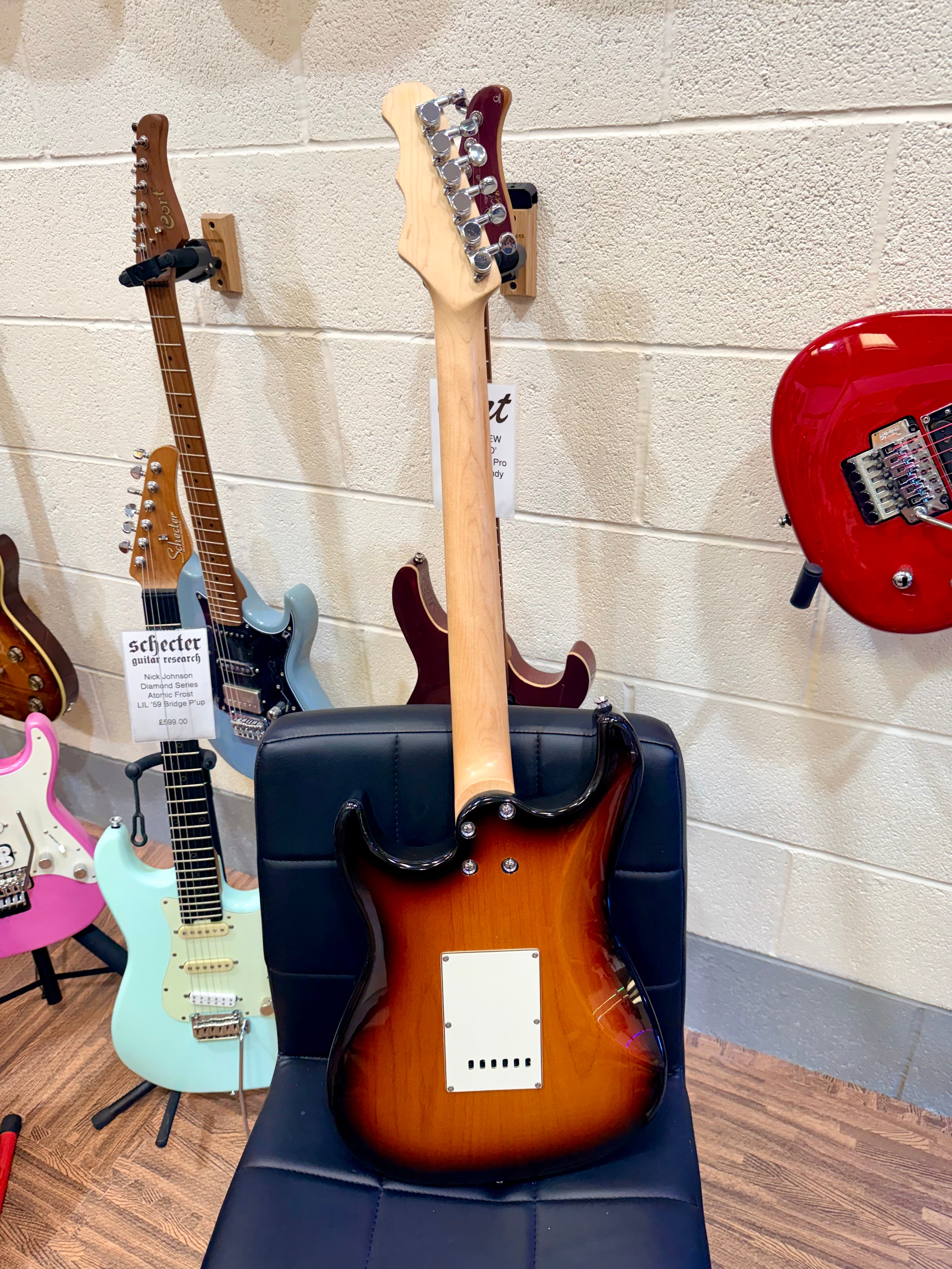 🔥UPGRADED🔥 Fret King Corona SP P90~ Black Label Classic Sunburst~ 2019 Model!