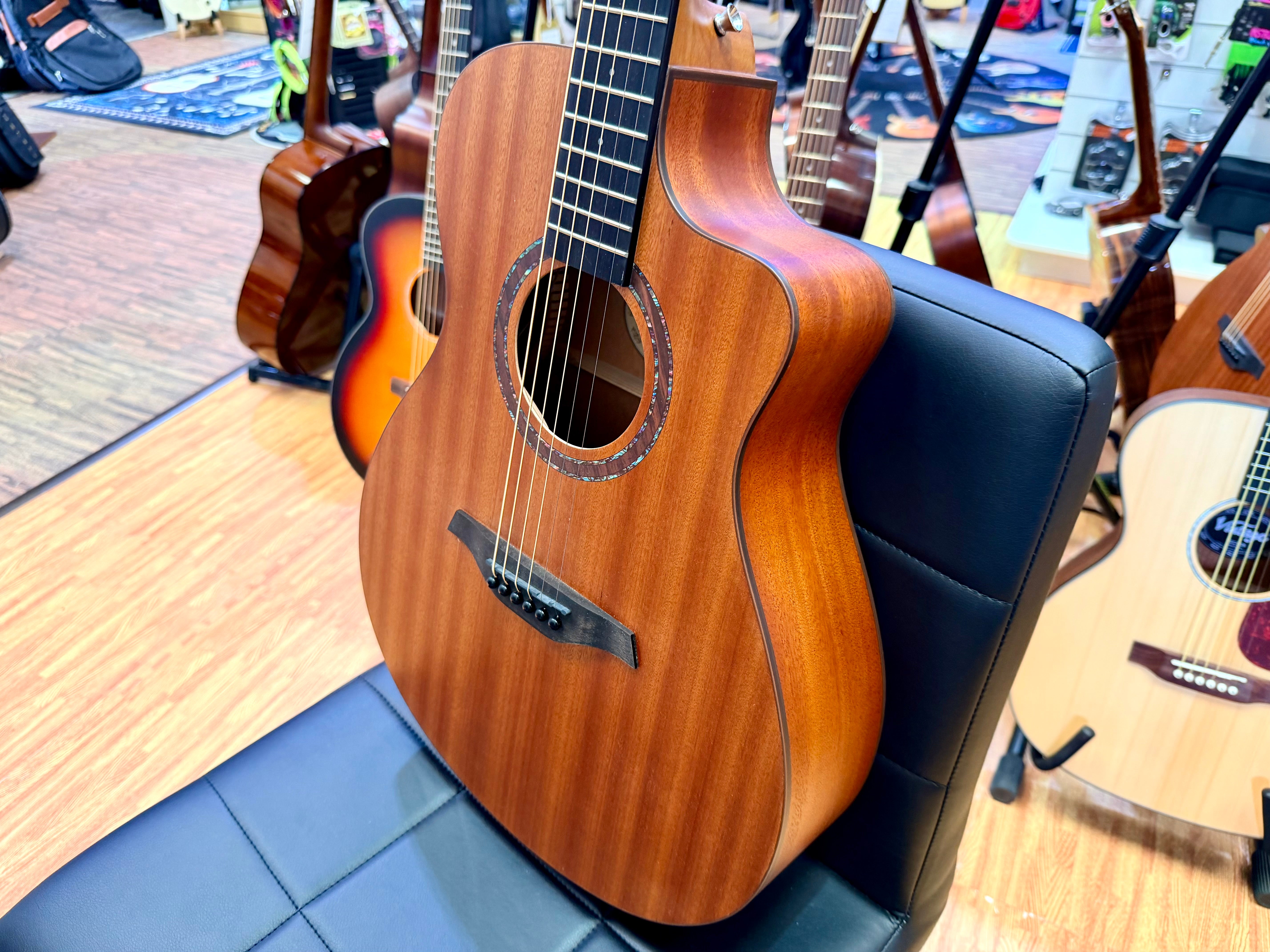 🪵NEW🪵 Vintage VE330MM Mahogany Series Electro Acoustic Guitar~ Folk/Auditorium