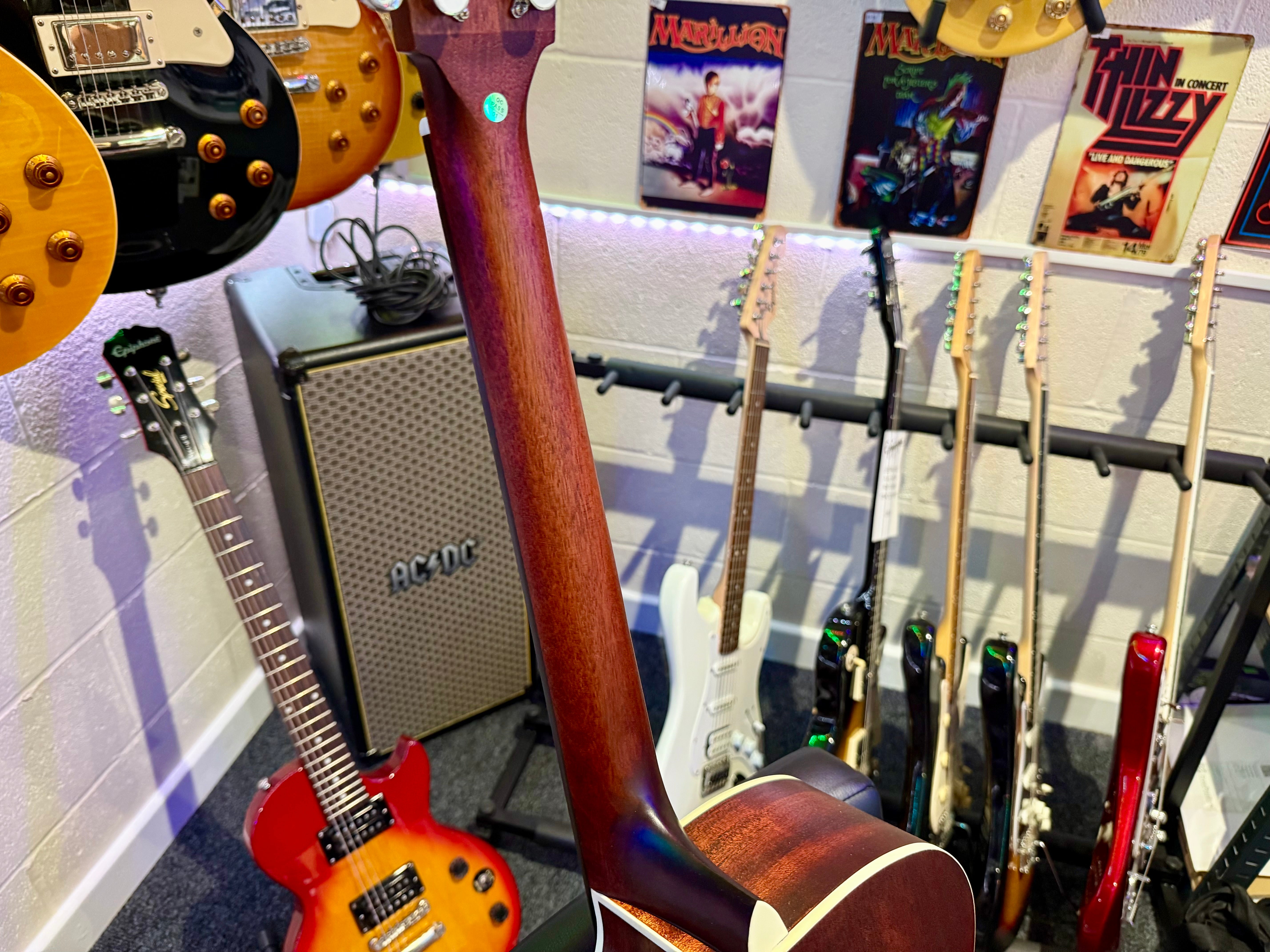 🌟 Ferndale GF2-CE-PLUS Grand Auditorium~Satin Antique Burst Electro Acoustic 🌟