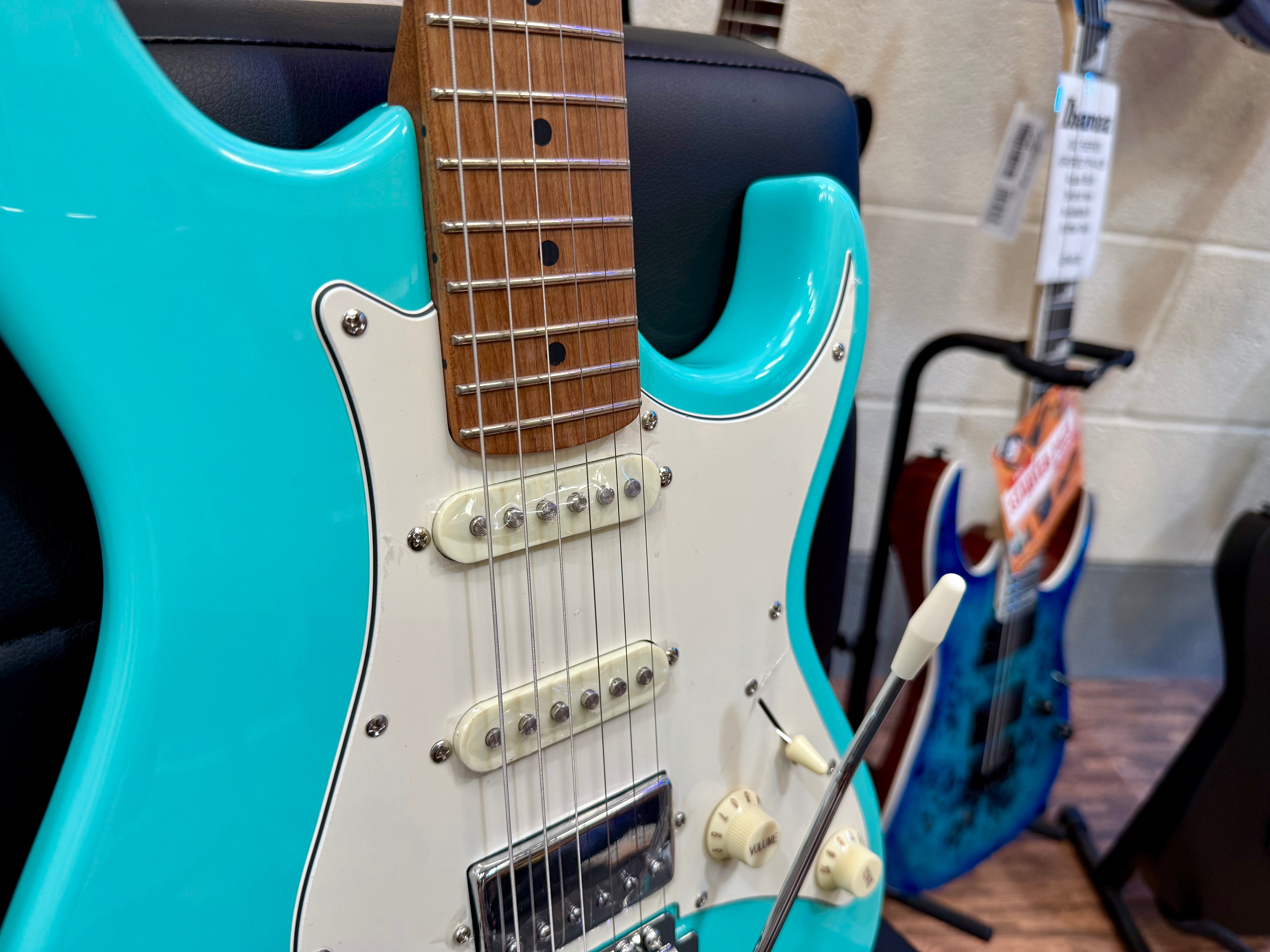 🌟BRAND NEW🌟 Cort G200SE Limited Edition~ Seafoam Green~ Roasted Maple~ Latest Model!