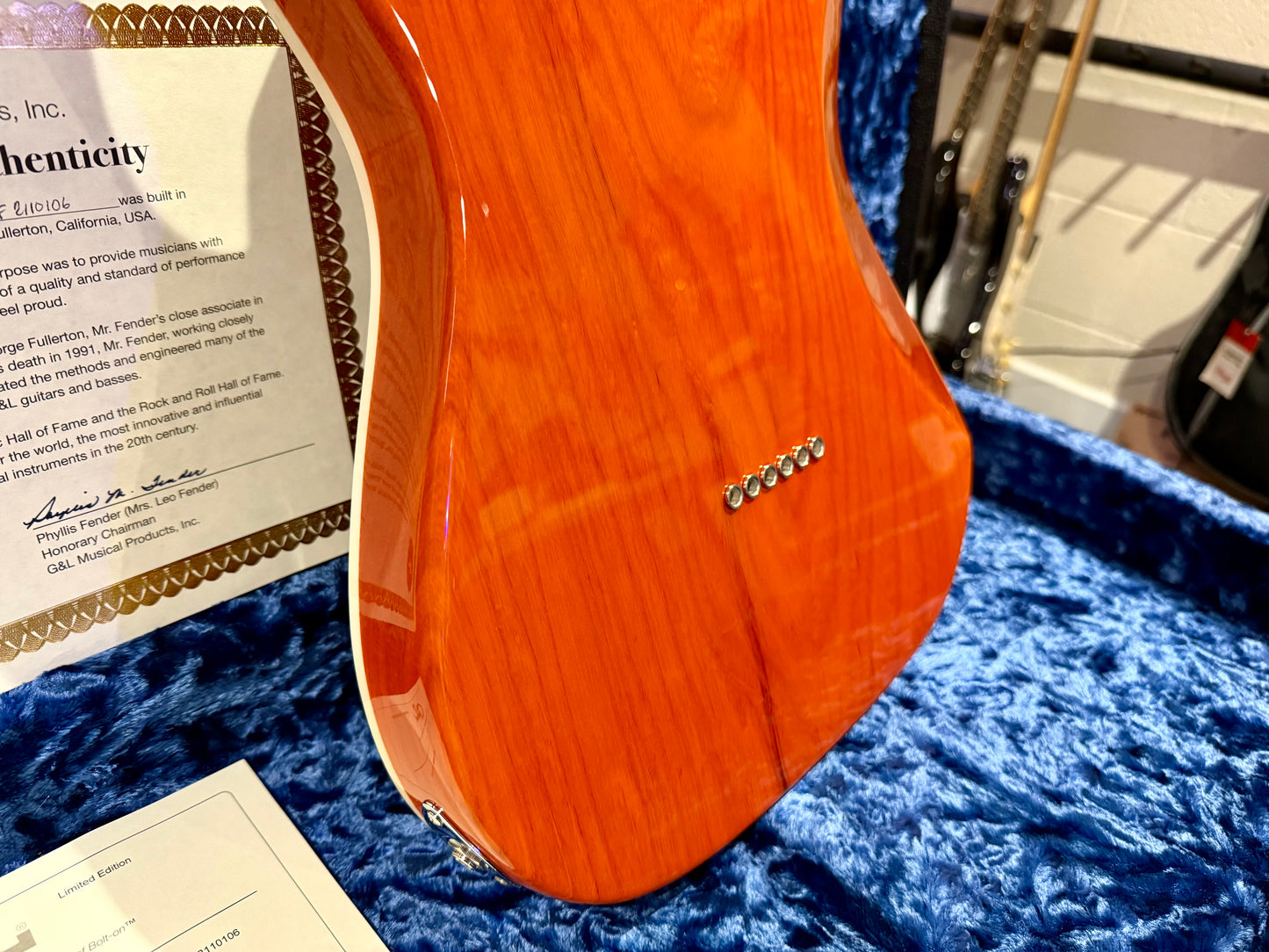 🌟FULLERTON USA🌟 G&L Asat Classic Custom~ Leo Fender~ Ltd Edition Orange~ COA!