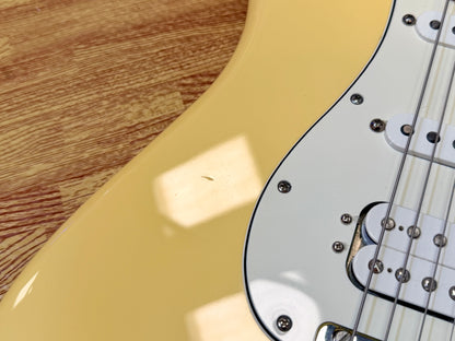 ✨2019✨ Fender Player Stratocaster HSS~ Buttercream Maple Neck~ Mexican Strat!