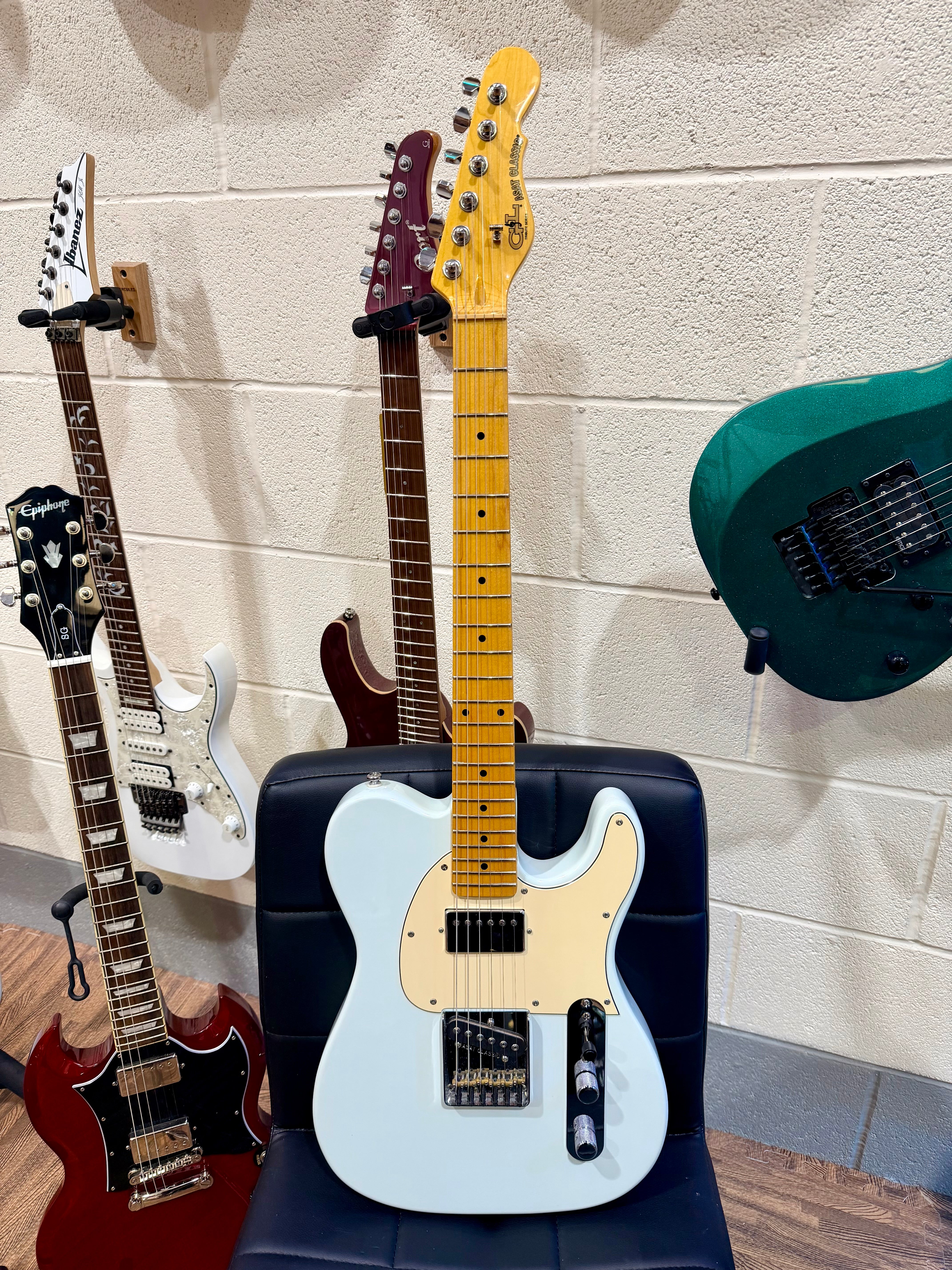 🌟MINT🌟 G&L ASAT Classic Bluesboy Tribute Series~ Sonic Blue~ Telecaster Guitar