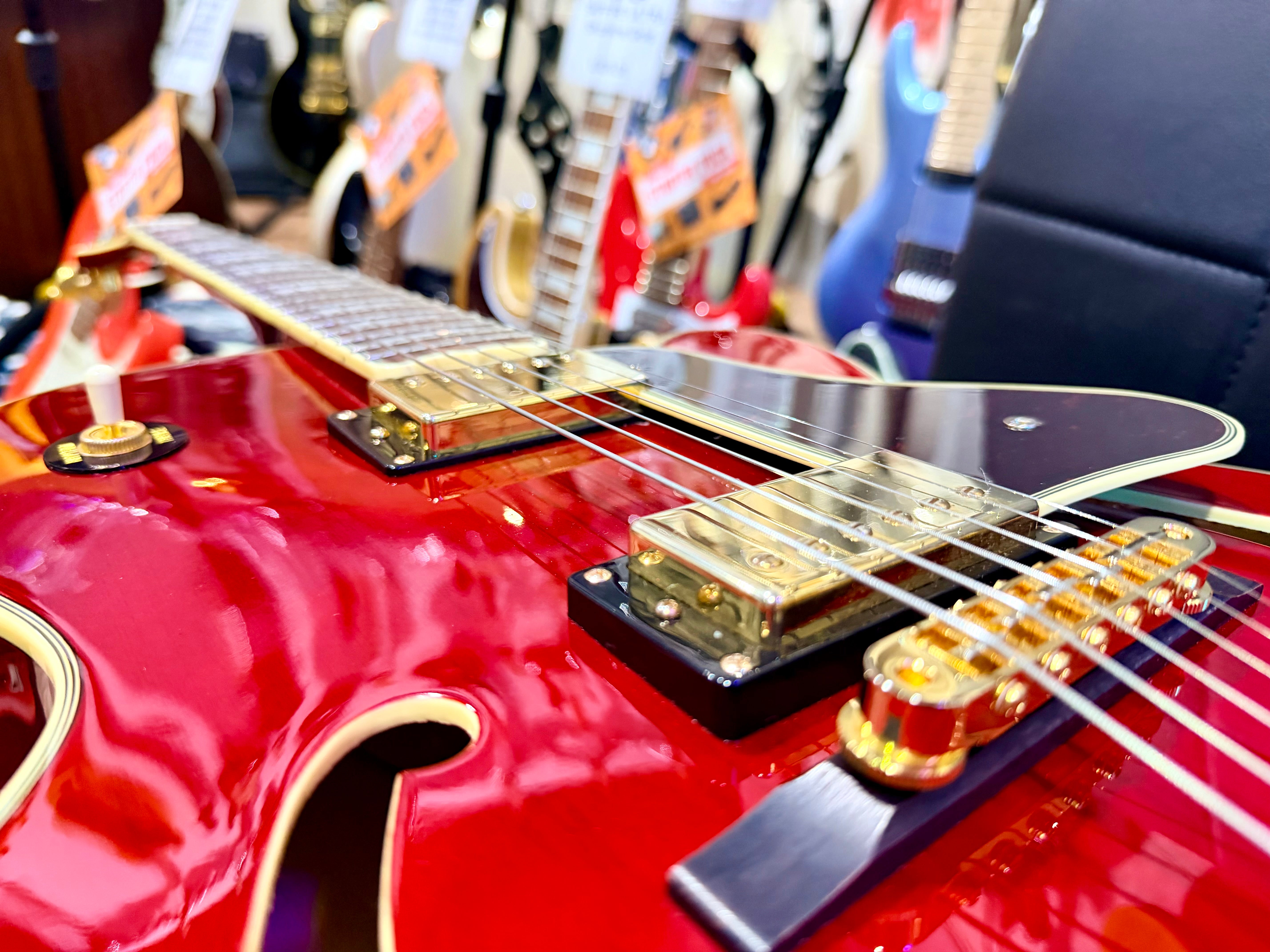 🔥MINT 2019🔥 Epiphone Joe Pass Emperor II Pro~ Rare Wine Red Hollowbody + Hard Case