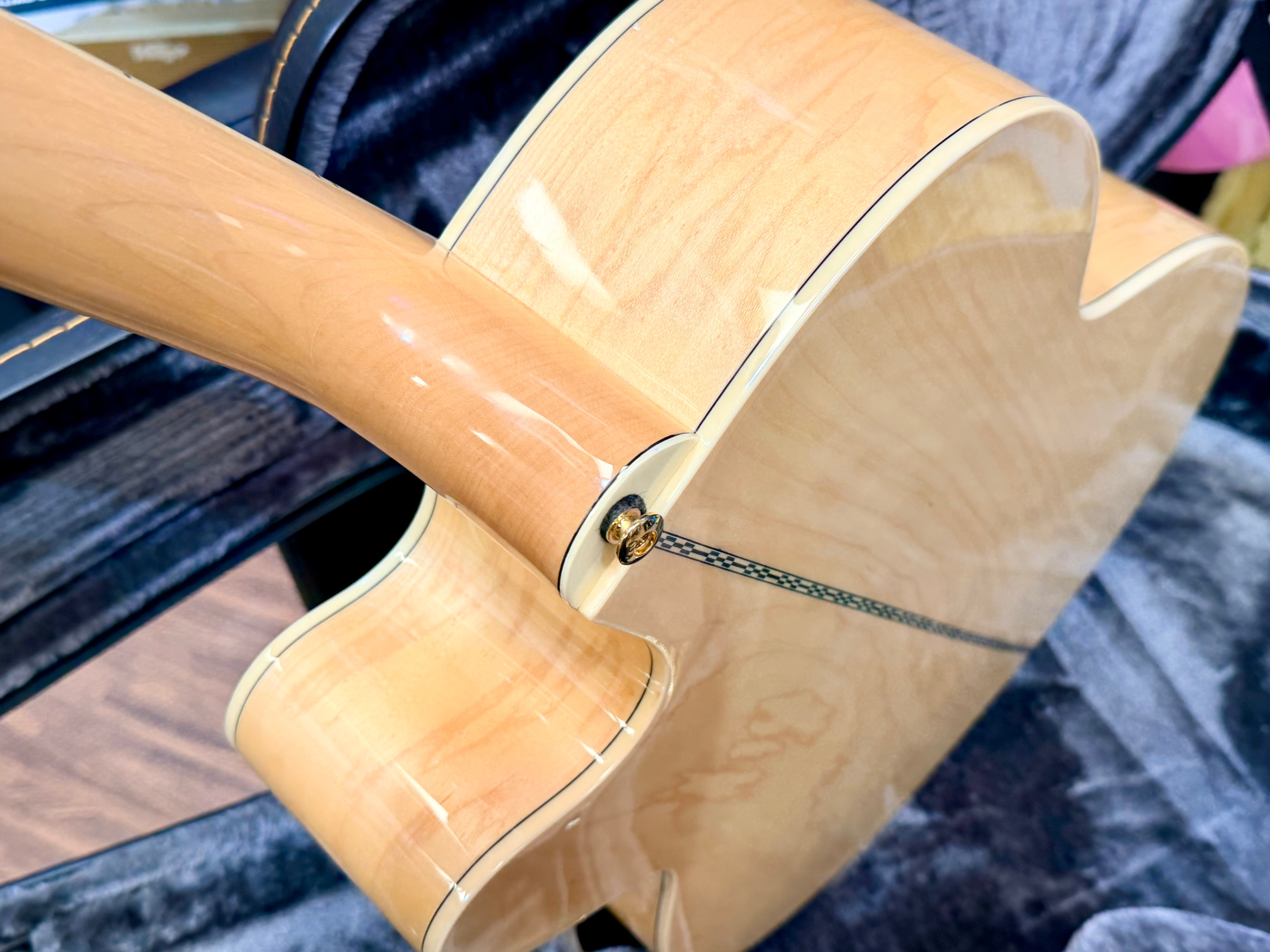 ✨MINT✨ Epiphone EJ-200SCE Jumbo Electro Acoustic~ Natural~ Esonic 2 + H/Case!