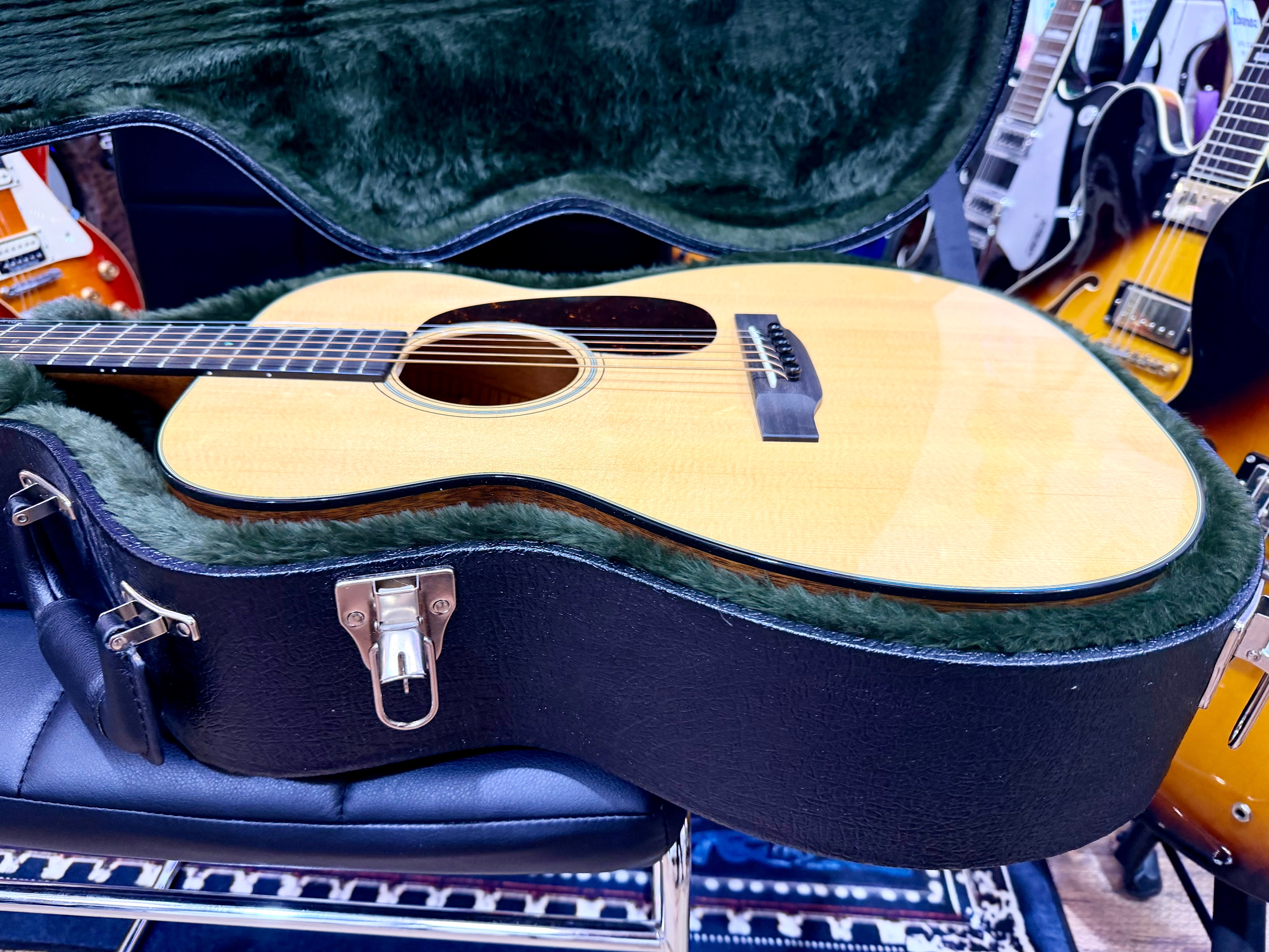 🌟2025🌟 Martin 00-18 Standard Series Grand Concert Acoustic Guitar~ USA + Case!