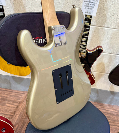 🌟2002🌟Fender Squier Stratocaster~ 20th Anniversary Ltd Edition~ Shoreline Gold!