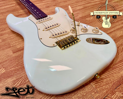 ⚡️NEW⚡️ Jet JS-380 OW Rosewood Electric Guitar~ Olympic White with Gold Hardware