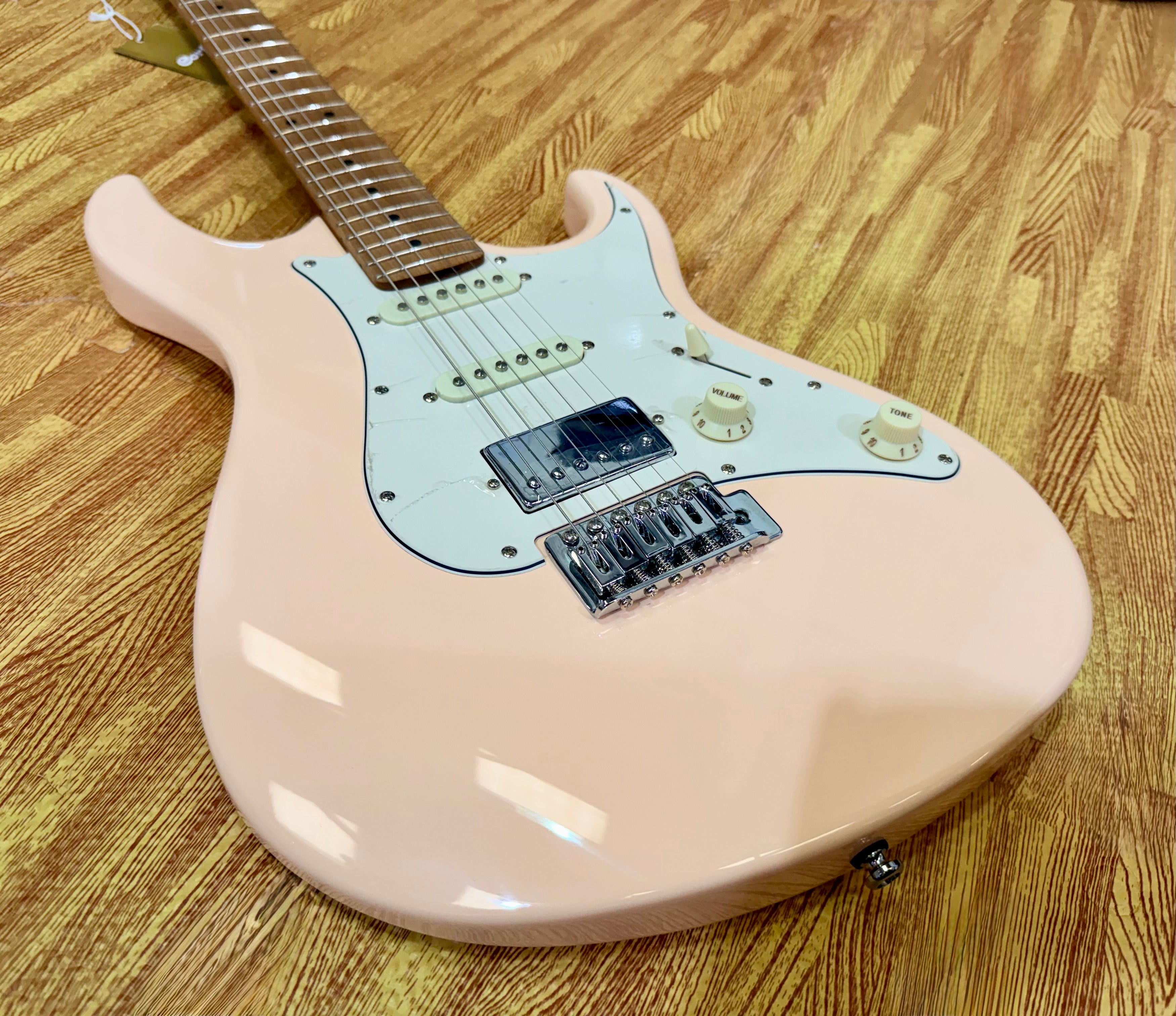 🌟 NEW Cort G200SE Vintage White Electric Guitar~ Roasted Maple Neck 🌟