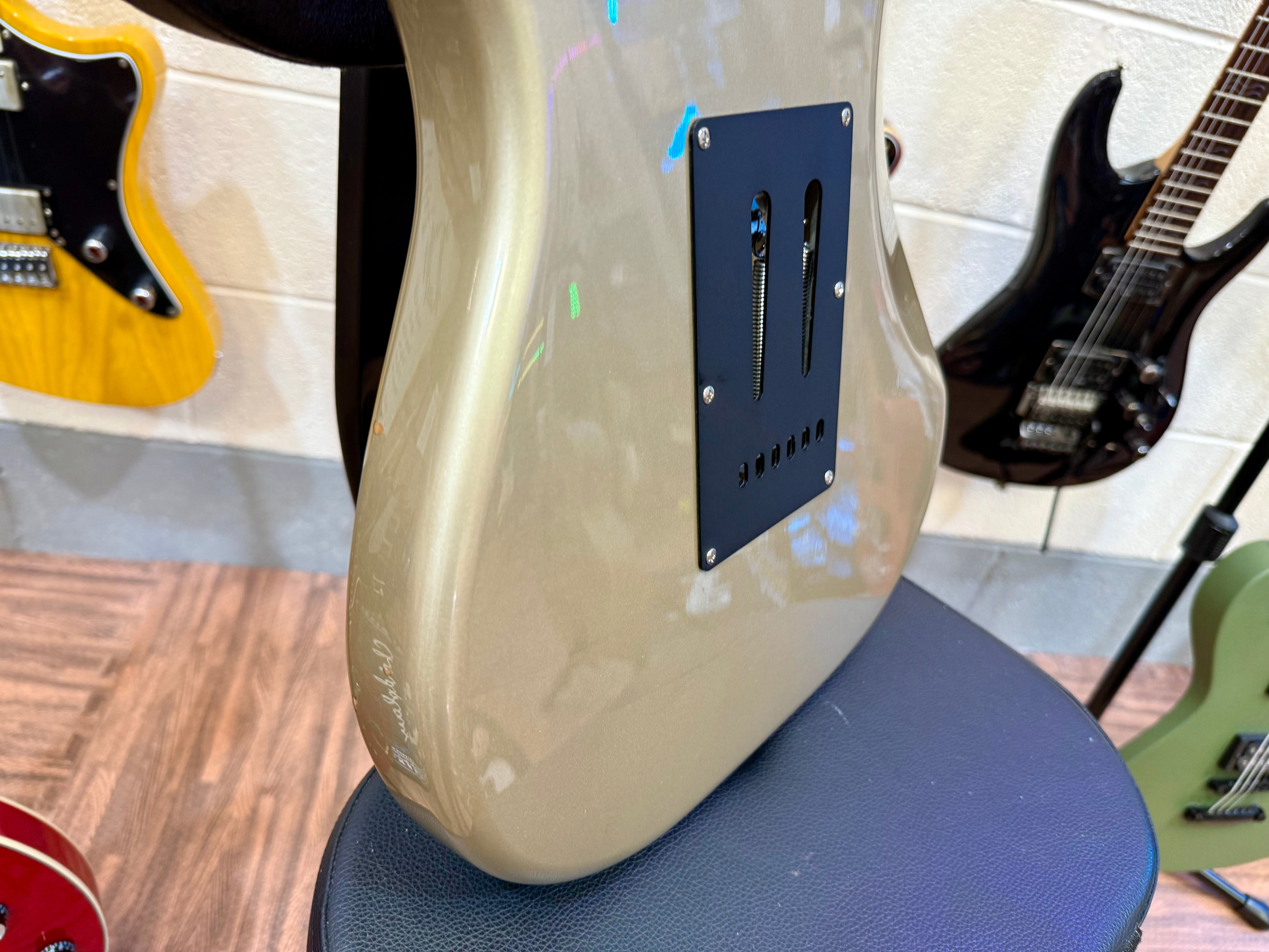 🌟2002🌟Fender Squier Stratocaster~ 20th Anniversary Ltd Edition~ Shoreline Gold!