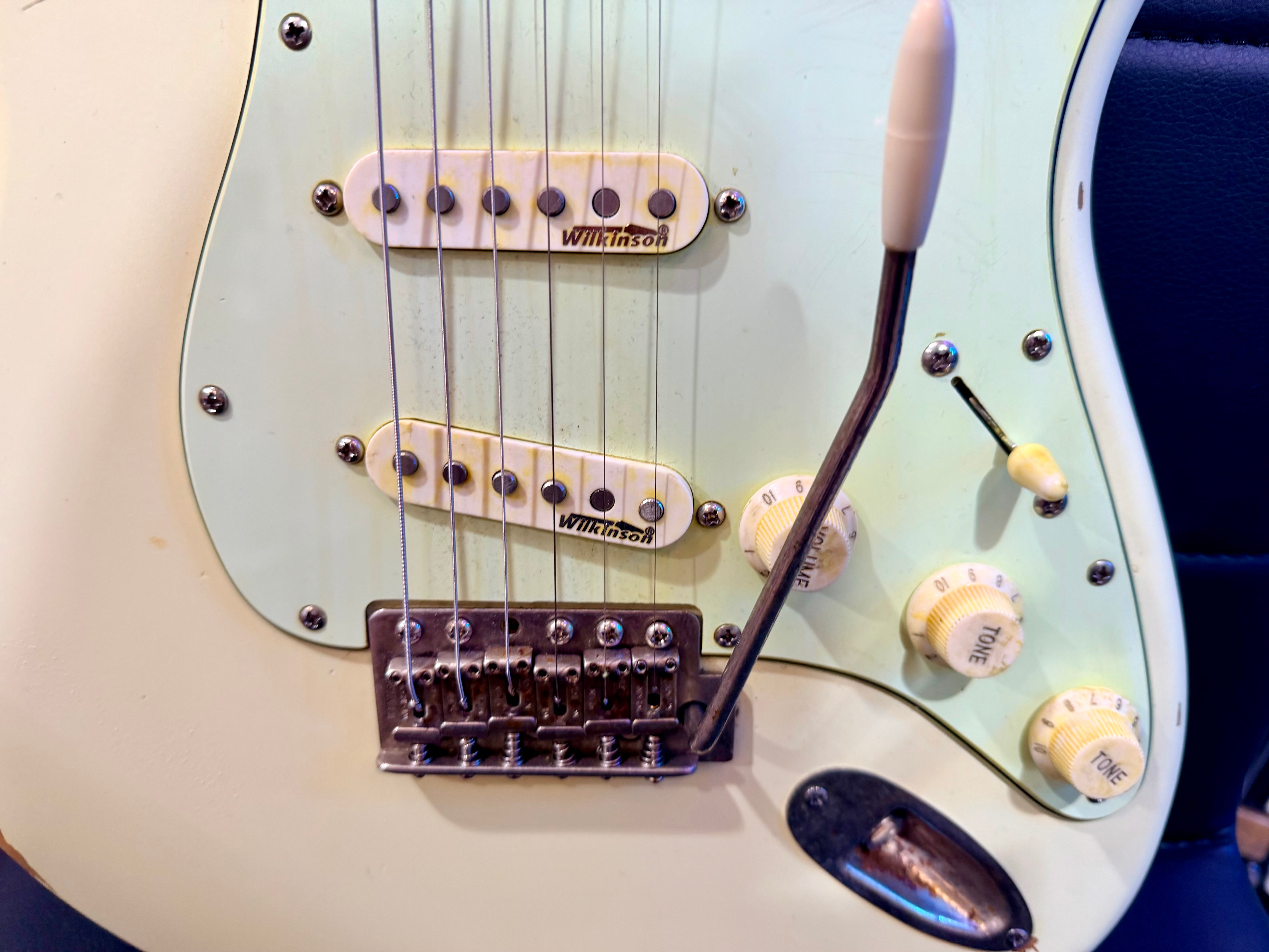 🔥2020🔥 Vintage V6 Thomas Blug Signature Guitar~ Distressed Relic~ Vintage White