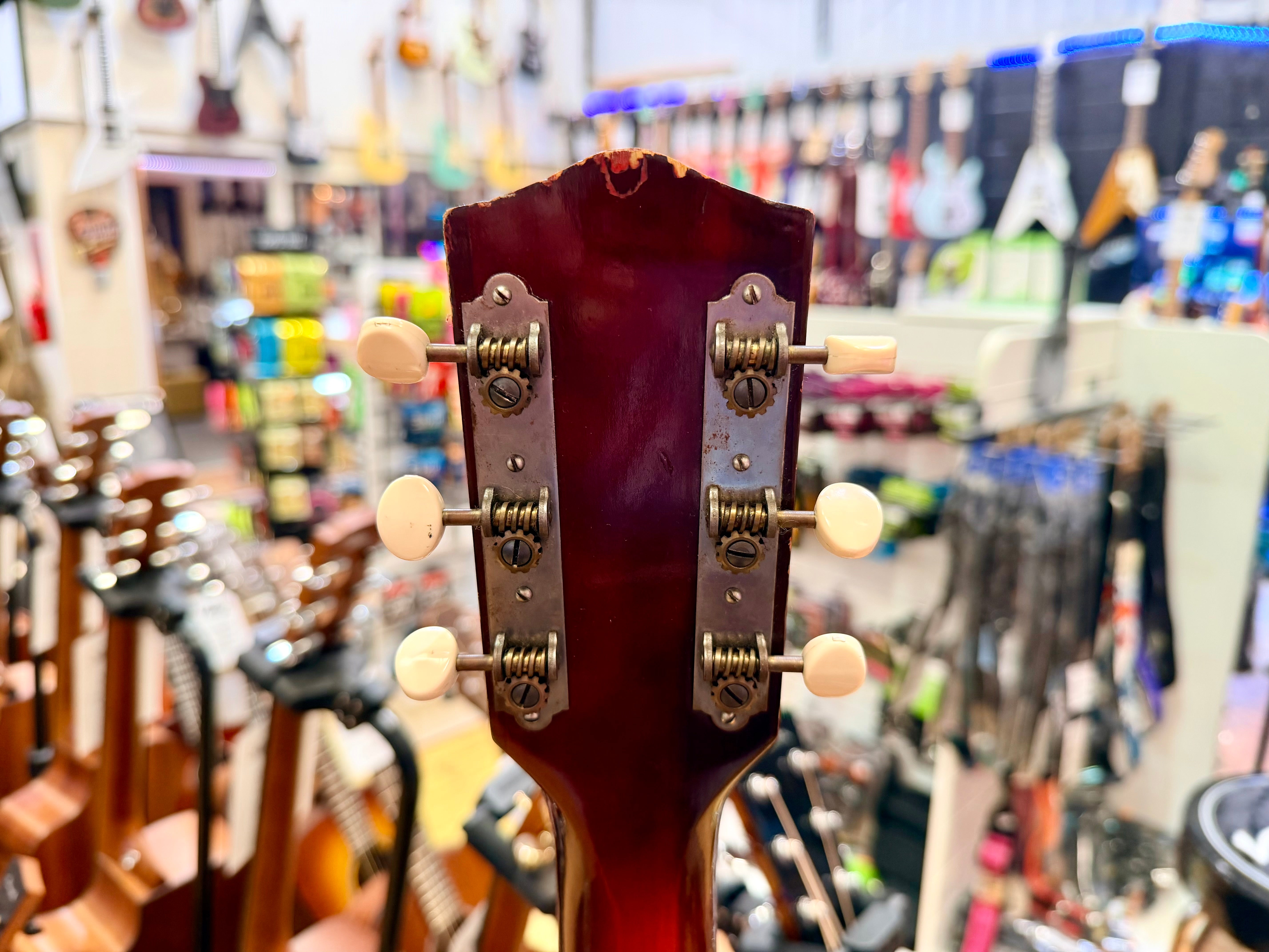 ✨VINTAGE✨ 1963 Harmony H53 Rocket~ Made in USA~ Semi-Hollow D’Armond P’up + Case