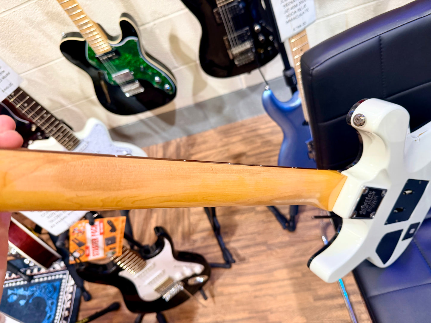 🔥2015🔥 Schecter Demon 6 FR Electric Guitar~ Vintage White~ Floyd Rose!