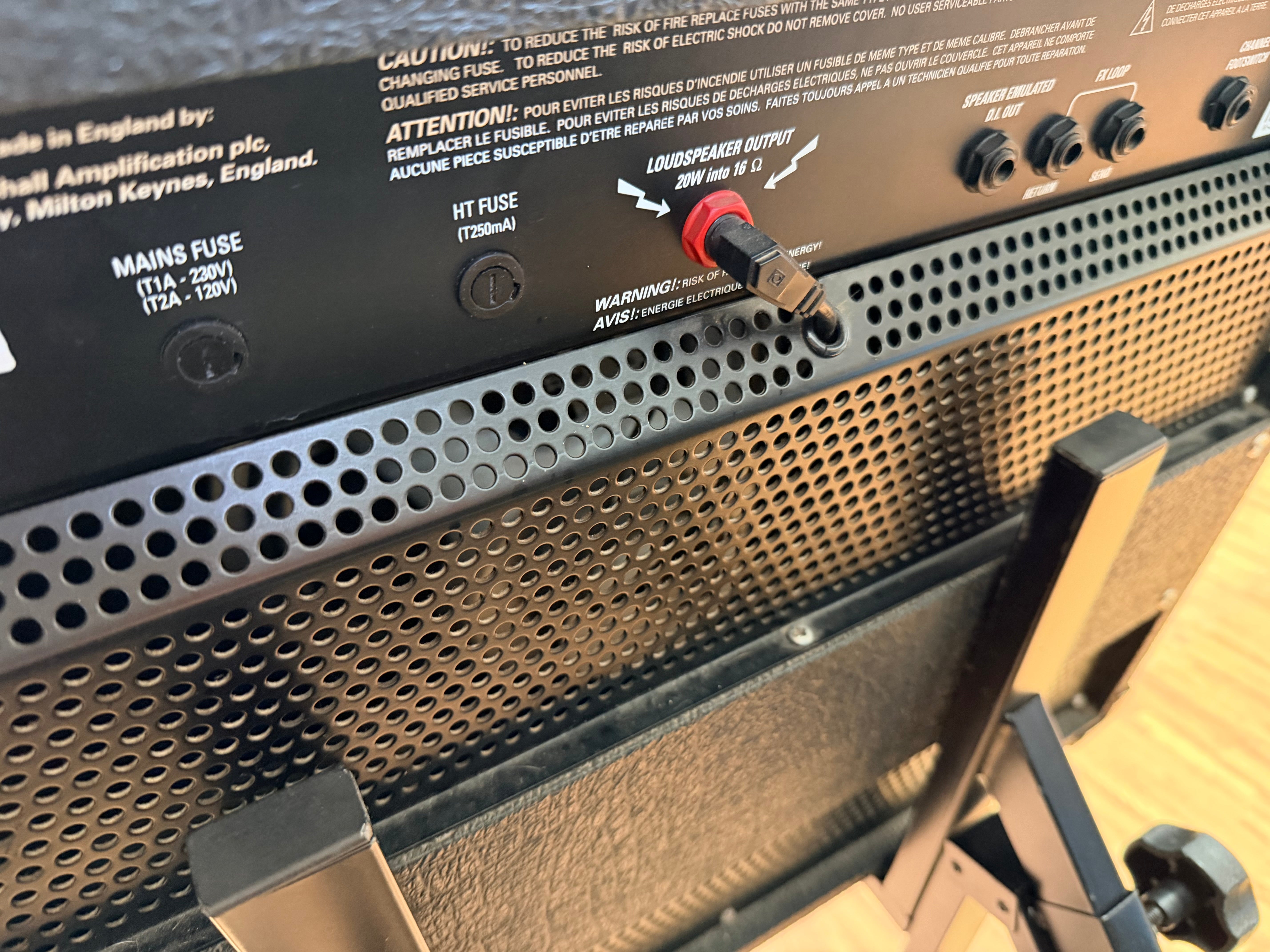 ✨ MADE IN UK ✨ Marshall JCM2000 DSL201 Valve Combo Amplifier with Footswitch!