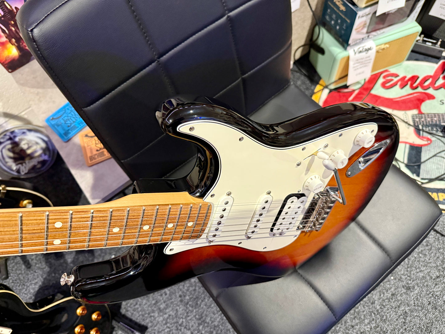 🔥MINT🔥 Fender Player Stratocaster HSS~ Mexican~ Pau Ferro~ 3 Color Sunburst!