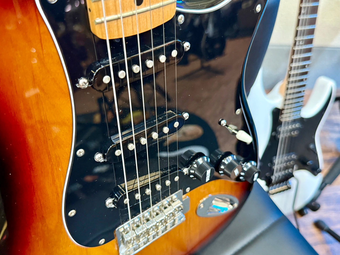 🌟2013🌟 Fender Mexican Standard Stratocaster~ Brown Sunburst~ Lovely Condition!