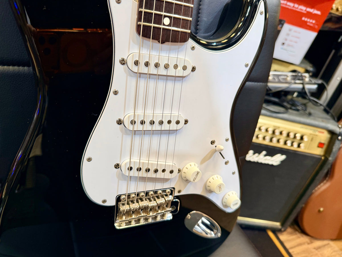 🇯🇵2004🇯🇵 Fender Japan ST-45 Stratocaster Black~ MIJ Rosewood Fingerboard!