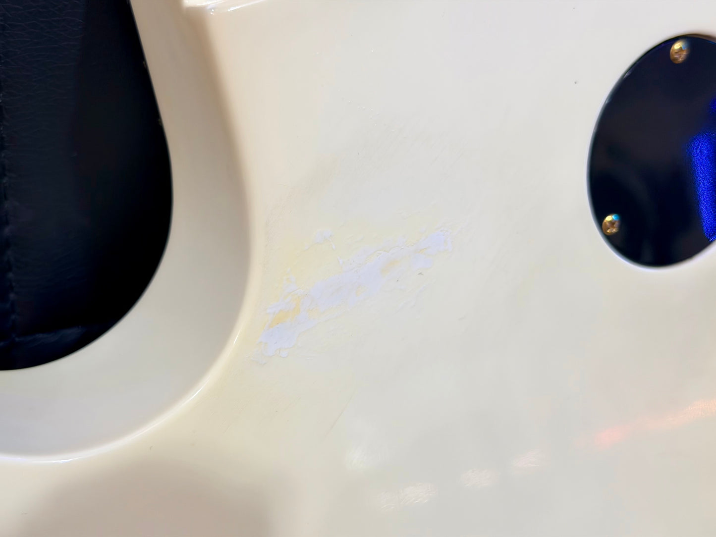 🌟2009🌟 Gibson Les Paul Studio~ Alpine White & Gold~ Ebony Fretboard~ Gig Bag!