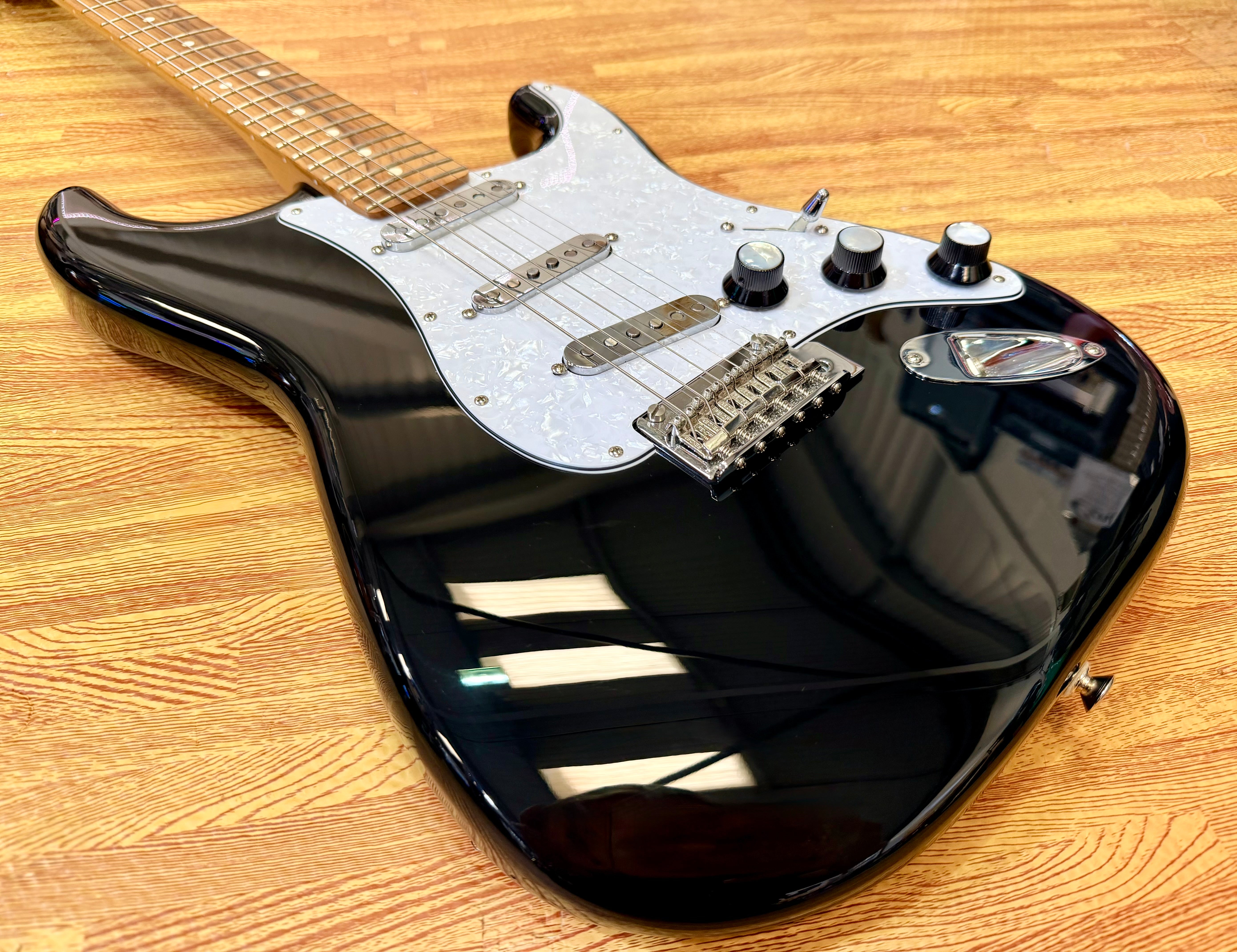 ✨2023✨ Fender Ltd Ed Roasted Player Stratocaster~ Black + Custom Shop Pickups!