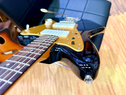 ✨1/250✨ Limited Edition Squier Classic Vibe 60’s Jazzmaster FSR Black & Gold!