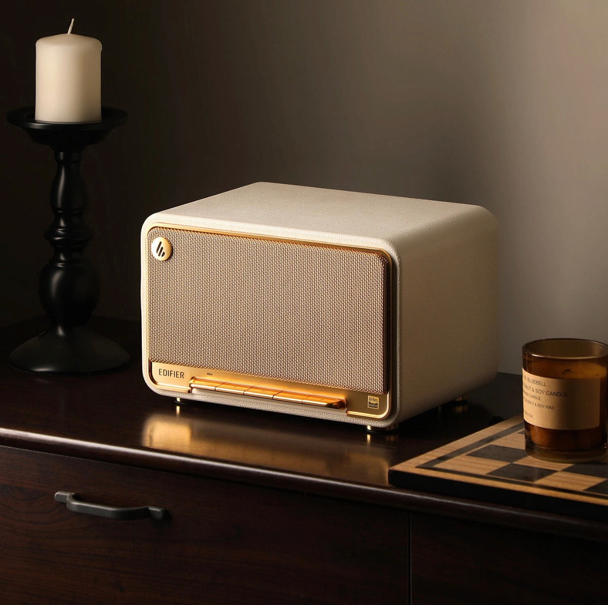Edifier D32 Tabletop Retro Bluetooth Speaker Hi-Fi Hi-Res Audio 60W RMS - White