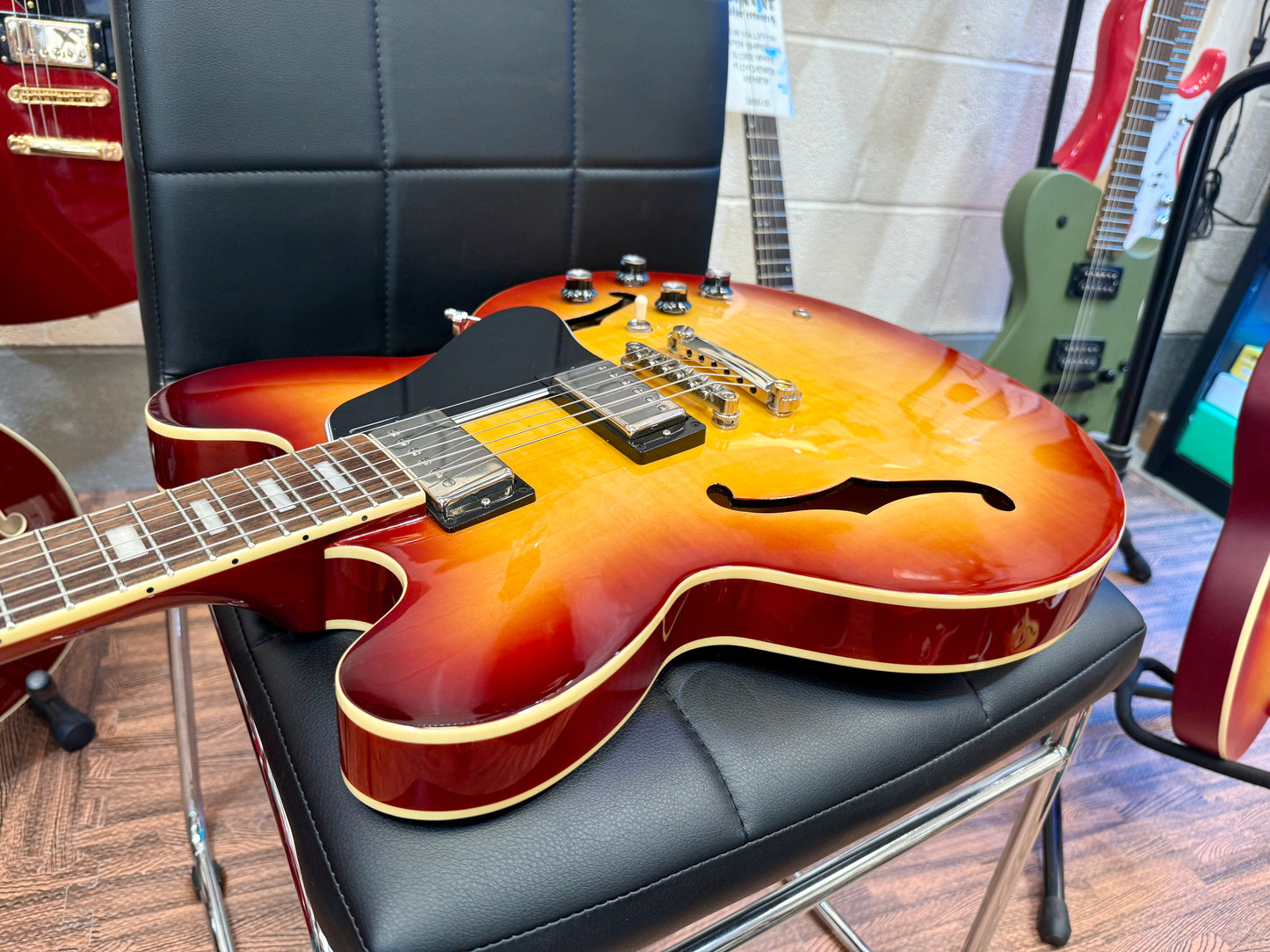 🌟2024 MINT🌟 Epiphone ES-335 Figured~ Raspberry Tea Burst~ Inspired By Gibson!