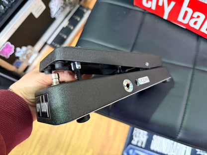 🎸 Jim Dunlop GCB95 Cry Baby Original Wah Guitar Effects Pedal - Black 🎸