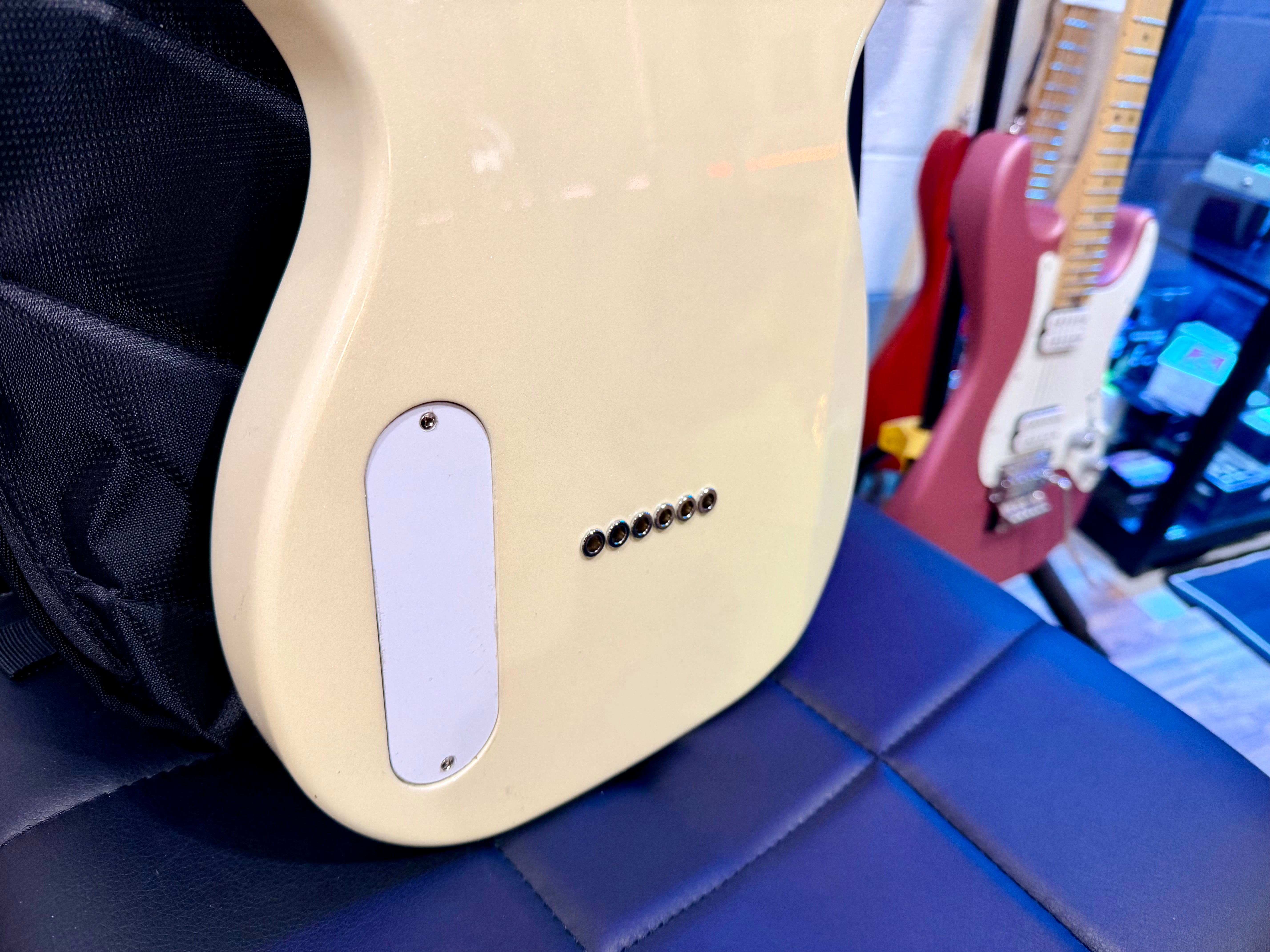 🌟NEW🌟 Harmony Juno Standard Electric~ Pearl White Gold Foil P90 + Mono Case!