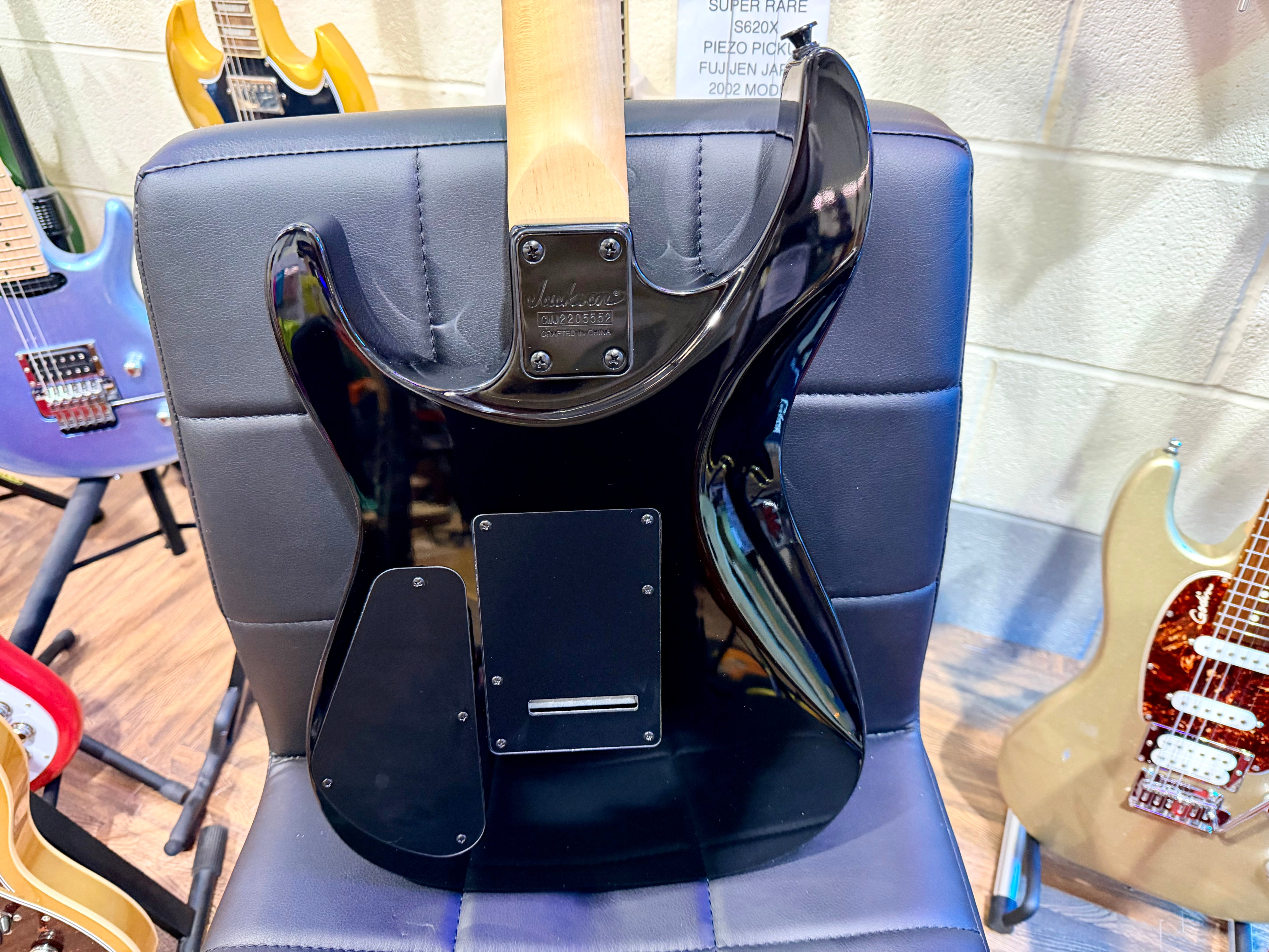 🎸MINT 2022🎸 Jackson Dinky JS11 Gloss Black~ Amaranth Fingerboard~ JS Series!