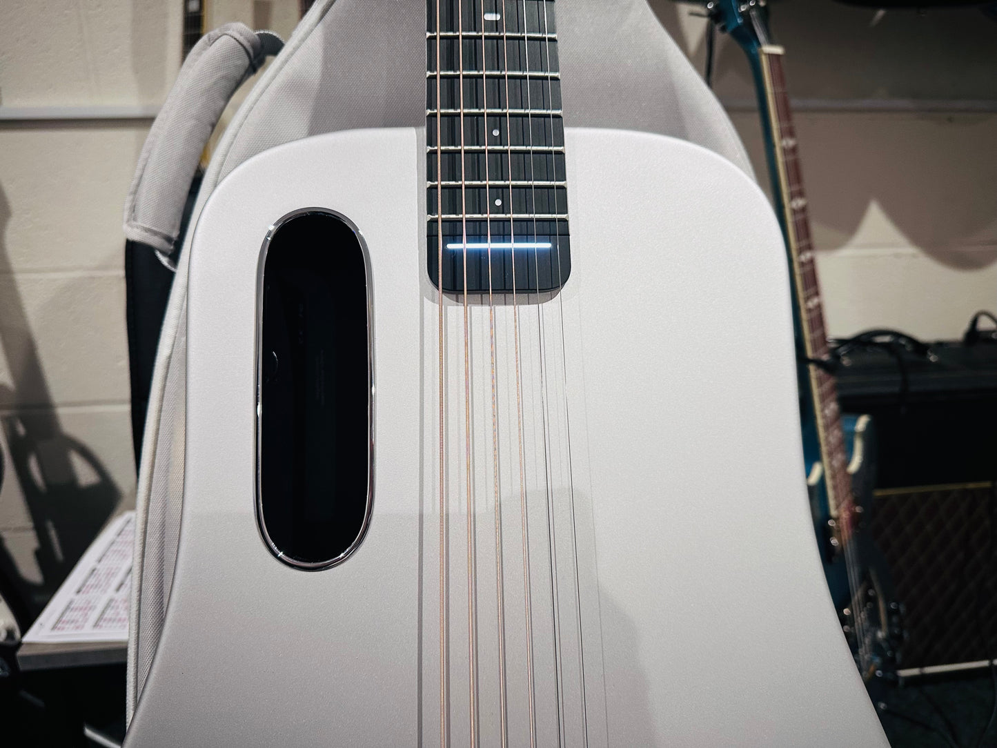 🌟NEW🌟 LAVA ME AIR CARBON FIBRE 36” Electro-Acousic Smart Guitar~ Silver + Bag!