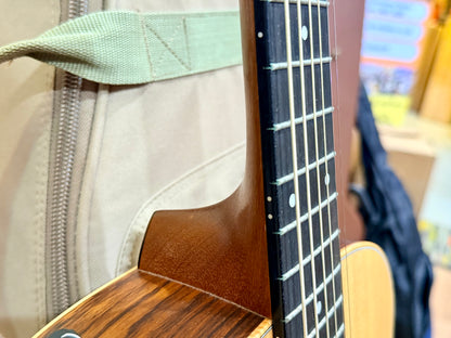 ✨2021✨ Taylor GS Mini-E Rosewood Electro Acoustic Travel Guitar with Gig Bag!