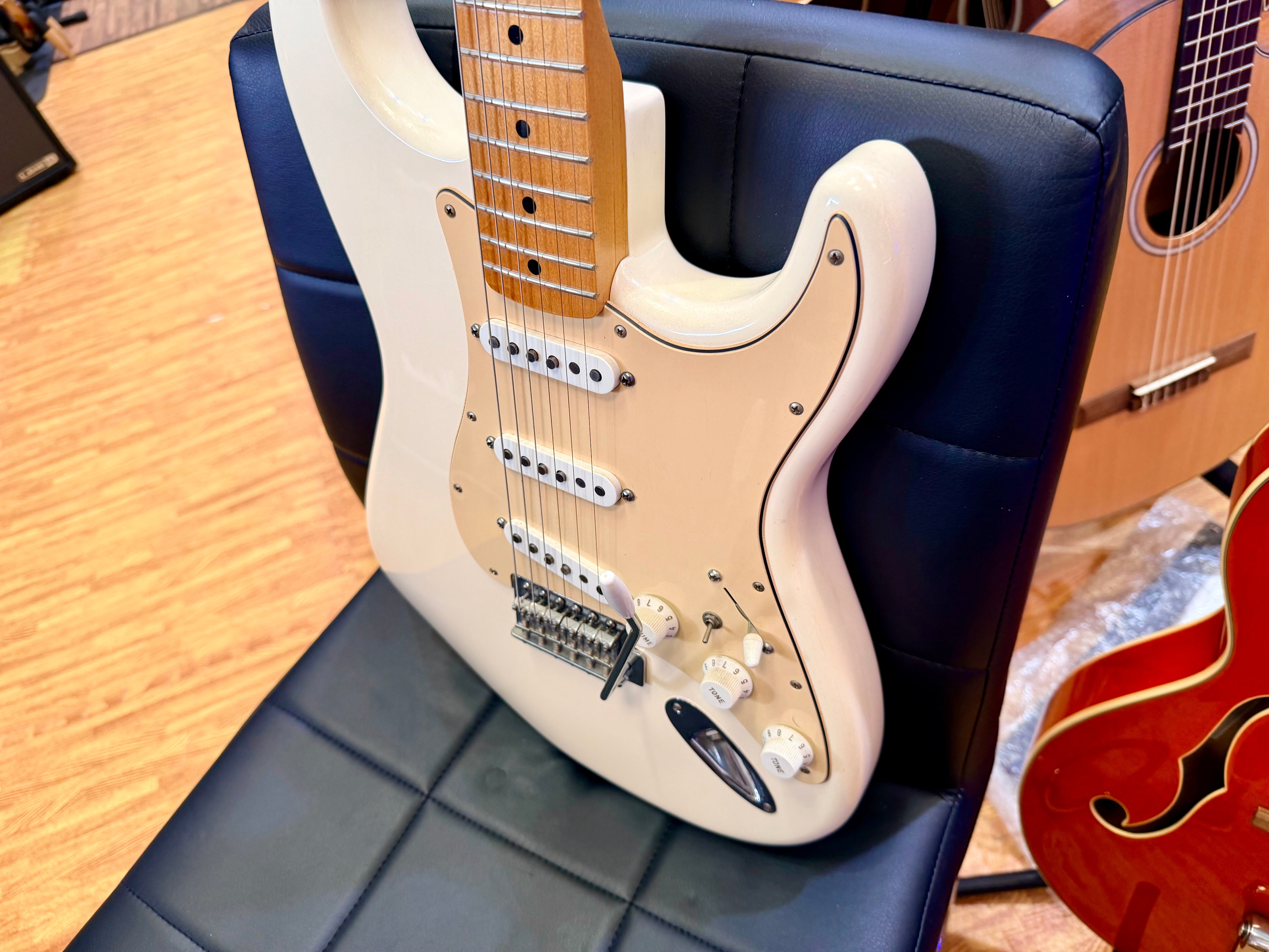 ✨UPGRADED✨ 2014 Fender Standard Stratocaster~ Arctic White~ Custom Shop Pickups