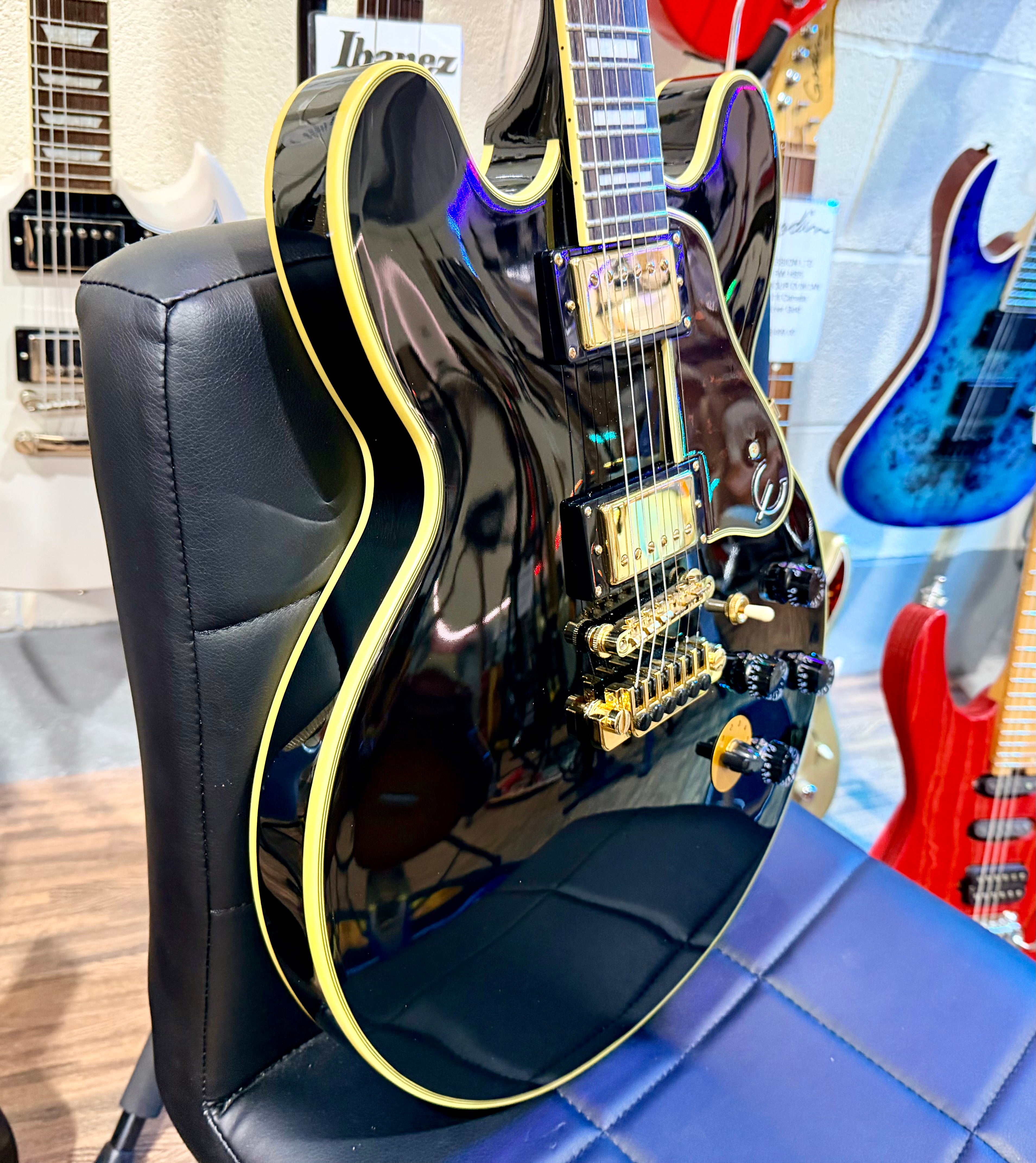 🔥MINT🔥 Epiphone B.B. King Lucille Guitar~ 2016~ Ebony Black~ Semi-Hollowbody!