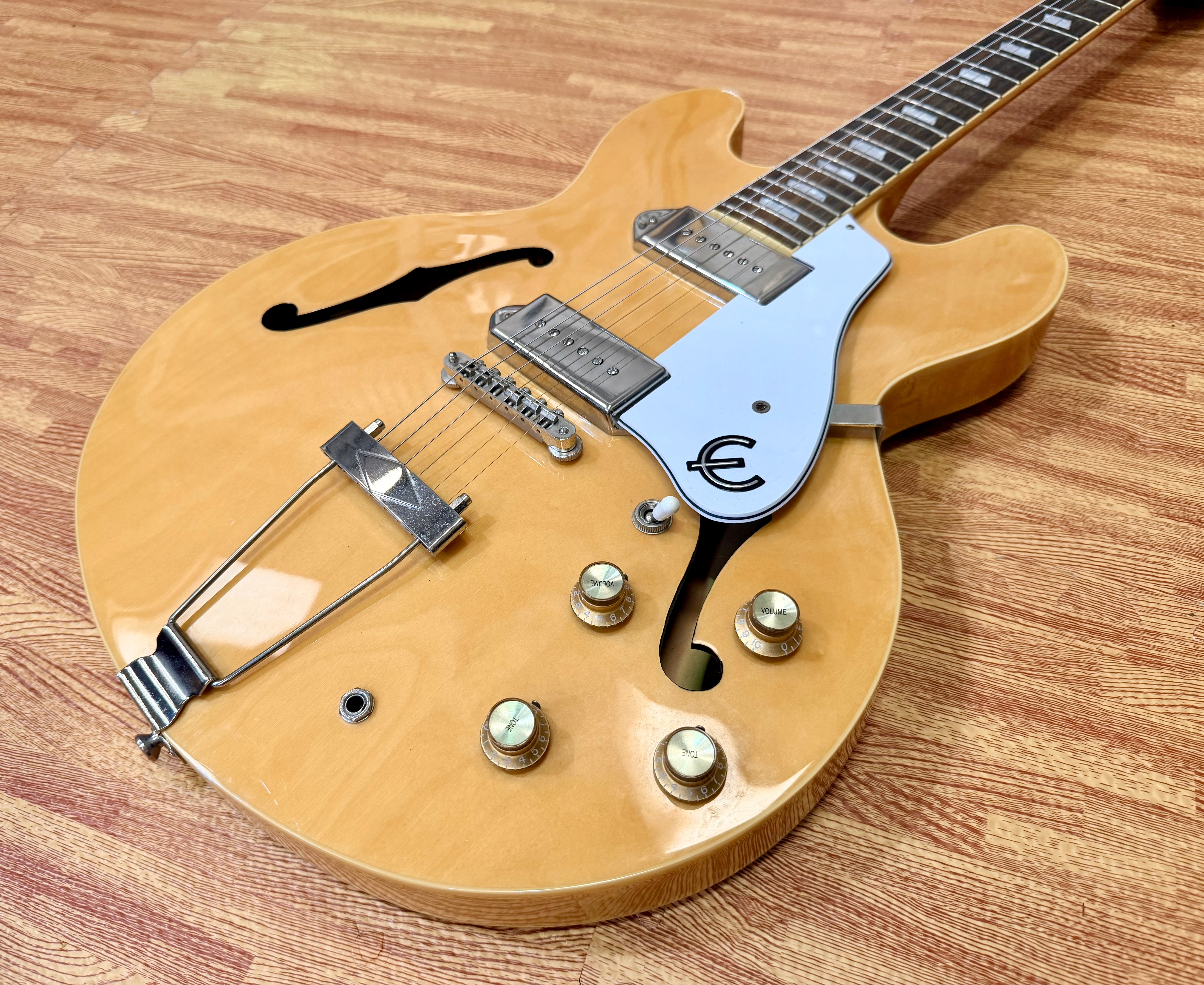 ⚡️2016⚡️ Epiphone Casino Natural Hollowbody P90 Electric Guitar~ Dogear Pickups!