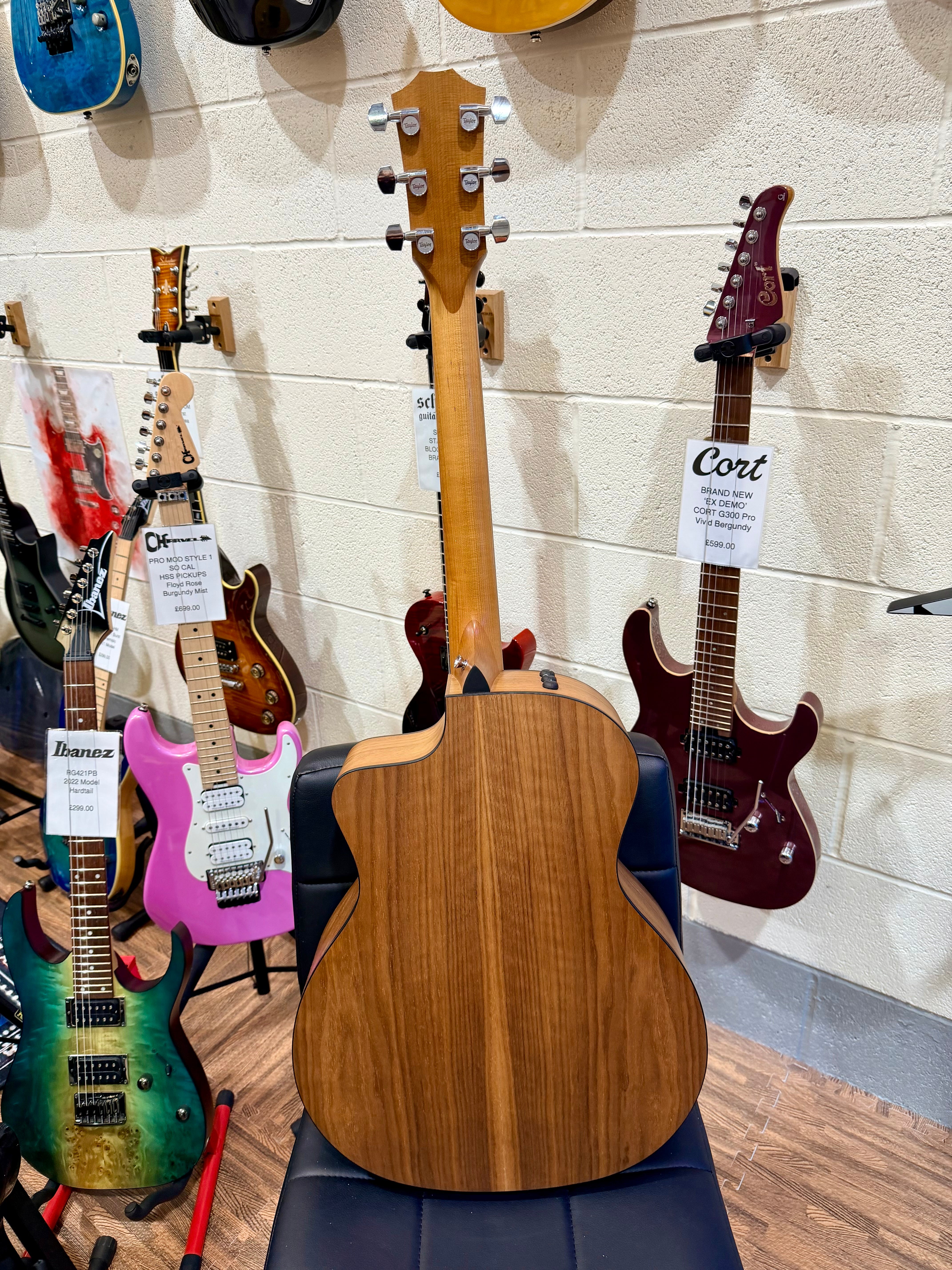 🌟MINT🌟 Taylor 114ce Grand Auditorium Electro Acoustic Guitar~ Natural~ Gig Bag!